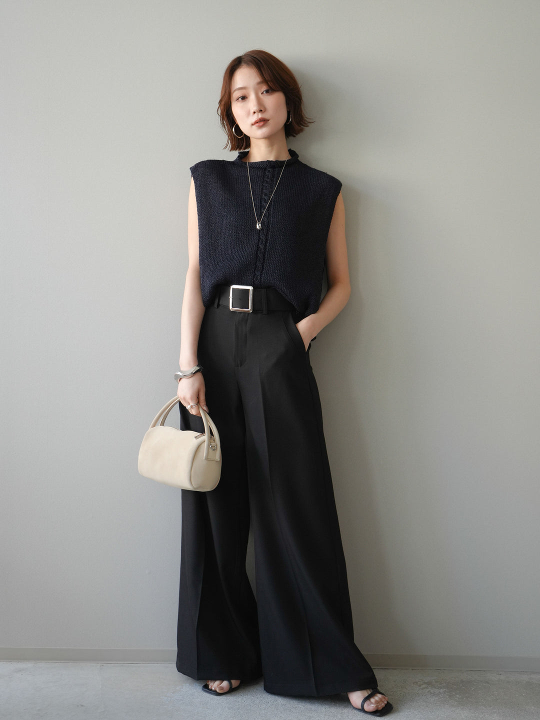 【套裝】開襟針織上衣+銀色搭扣垂褶闊腿褲（兩件套）