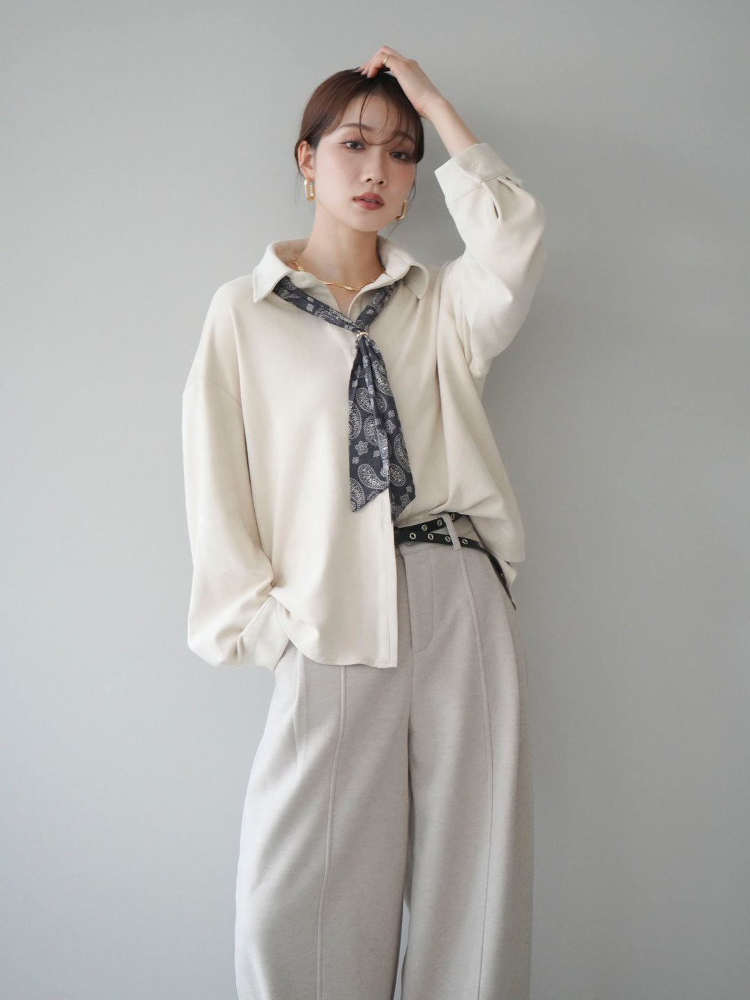 [予約]スカーフ付きスエードシャツ/ivory