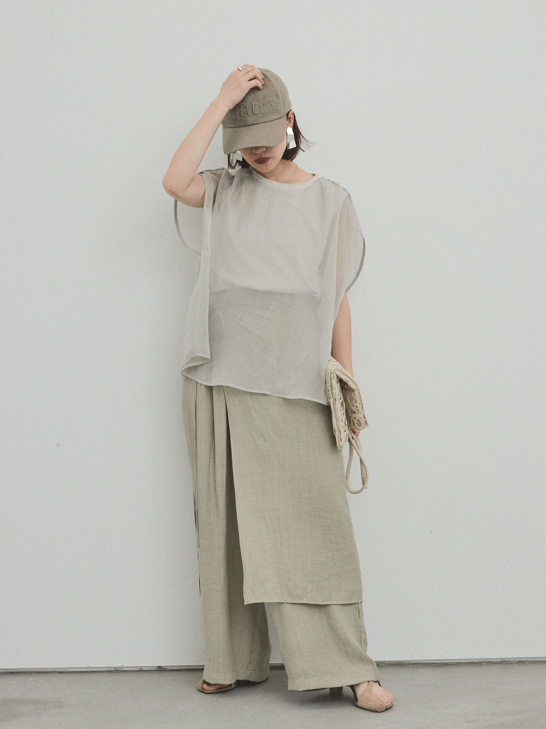 [SET]コンパクトスムースシアーレイヤードトップス+ワッシャーサテンレイヤードスカートパンツ(2set)