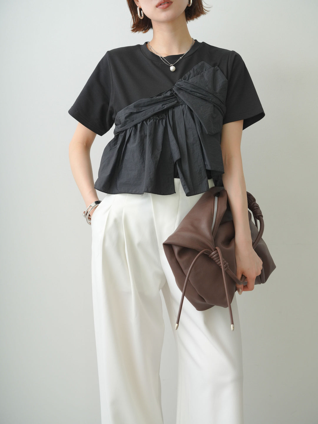 [SET]ナイロンドッキングツイストTEE +アシンメトリーベルトタックワイドパンツ(2set)
