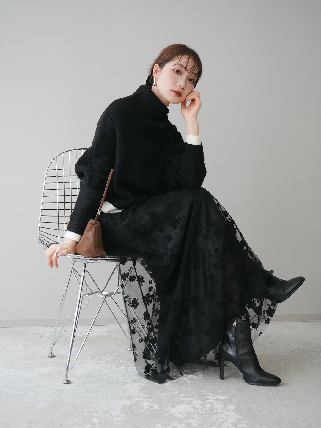 [予約]配色アシンメトリードルマンニットプルオーバー/black