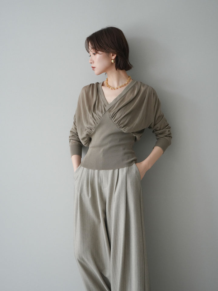 [予約]サイドギャザーVネックニットプルオーバー/beige