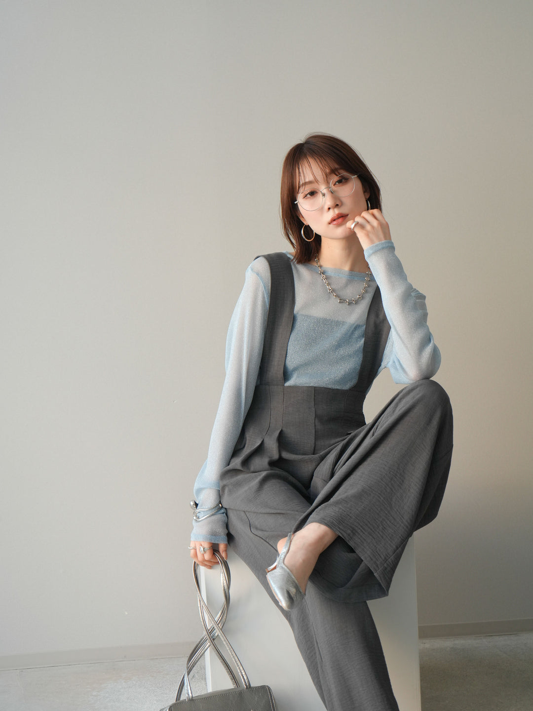 [予約]シボ加工ハイウエストタックサロペット/charcoal