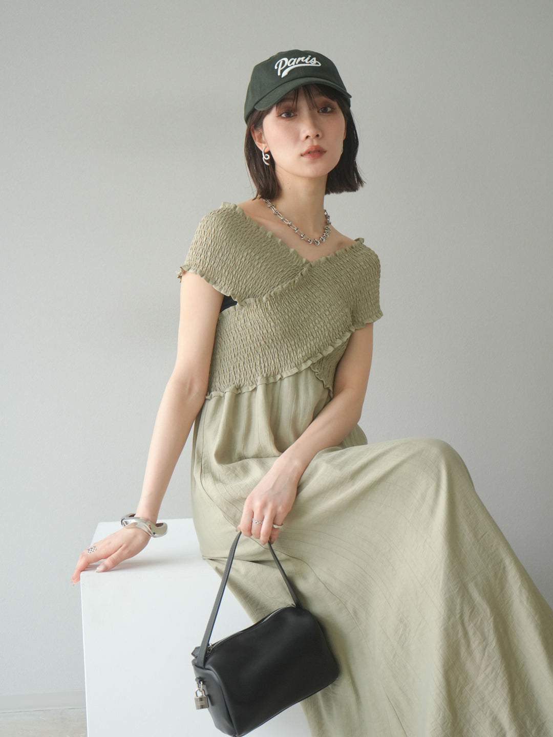 [予約]シャーリングクロスワンピース/グレージュ