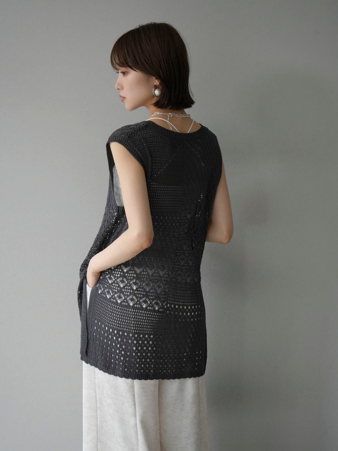 [Pre-order] Openwork side slit knit top/charcoal