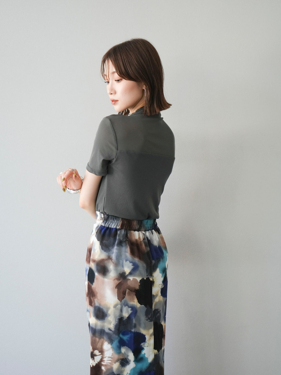 [SET] 透視半袖上衣 + 水彩印花褶襉I字裙 (2set)