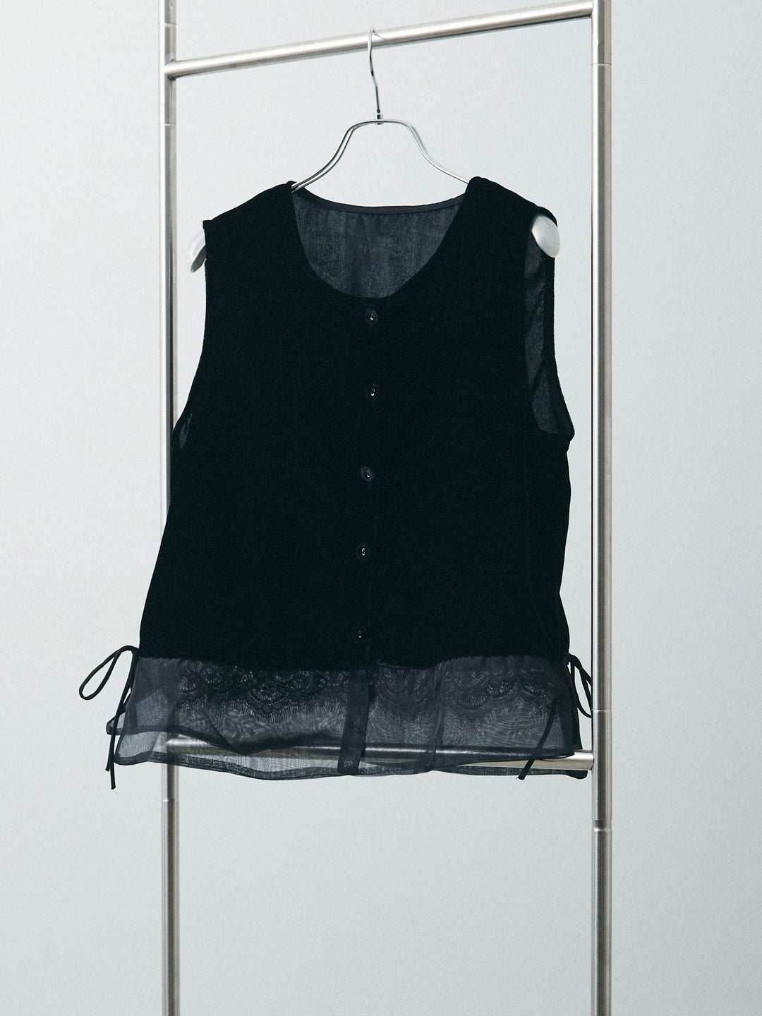 [SET]裾チュールベロアノースリーブプルオーバー+ラインストーンプリーツスカート(2set)