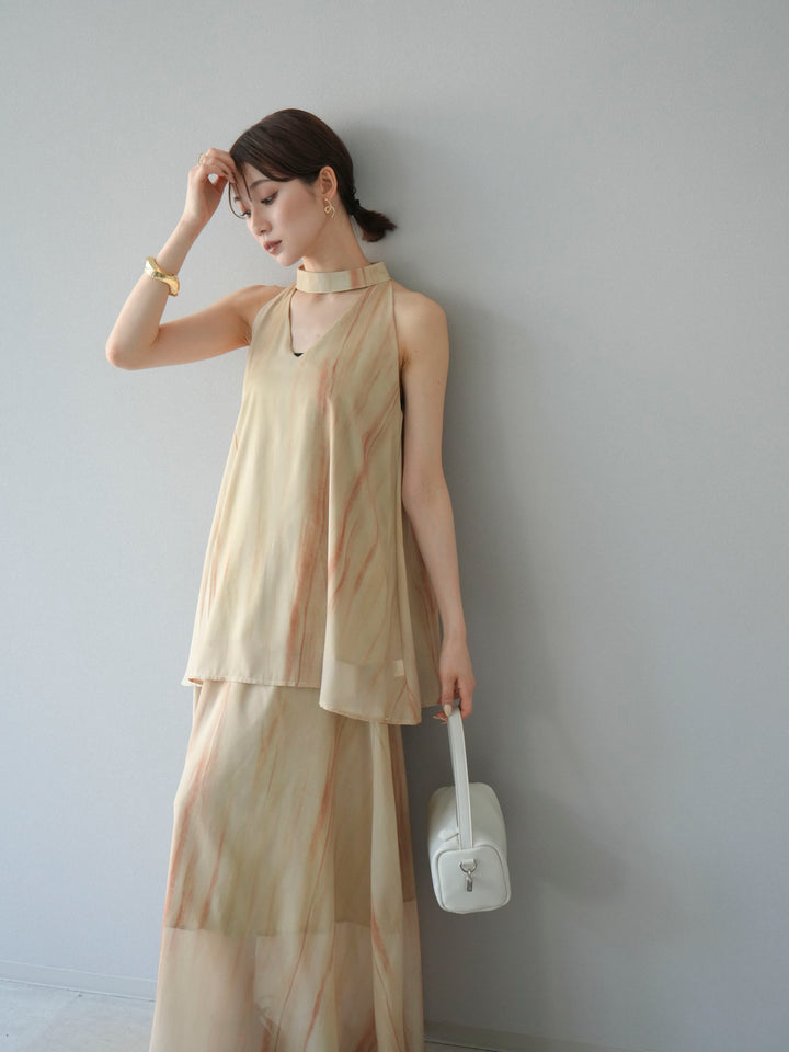 [SET] 細膩花紋V領襯衫＆喇叭裙（2套）