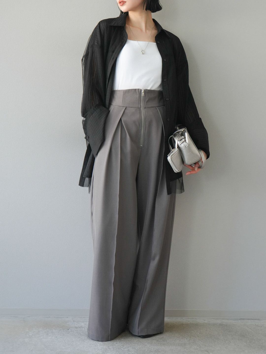 【預購】薄紗對接透視條紋大袖口oversized襯衫/黑色