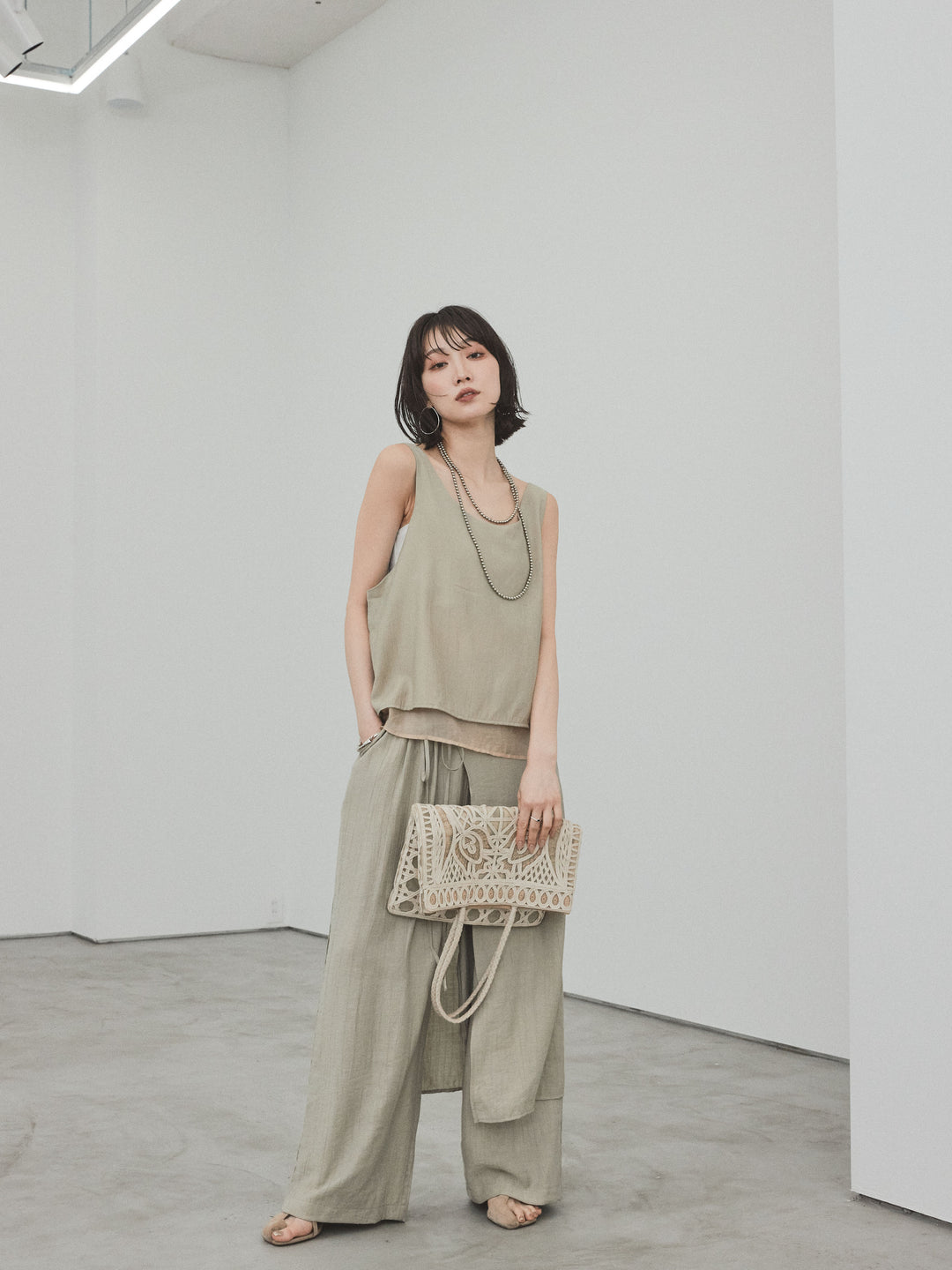 [SET] 洗衣機緞面透明層疊背心 + 洗衣機緞層疊裙褲 (2set)