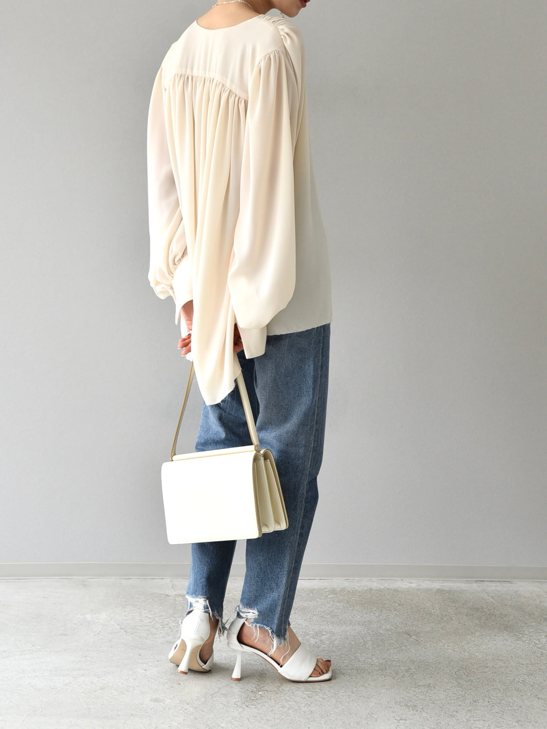 [予約]TUCK CHIFFON BLOUSE/IVORY