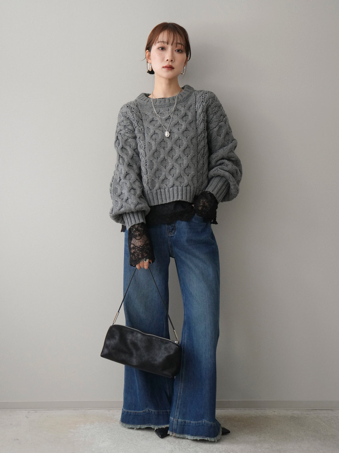 [SET]バルキーケーブルクロップドニットプルオーバー+チュールレーストップス+裏起毛裾フリンジワイドデニムパンツ(3set)