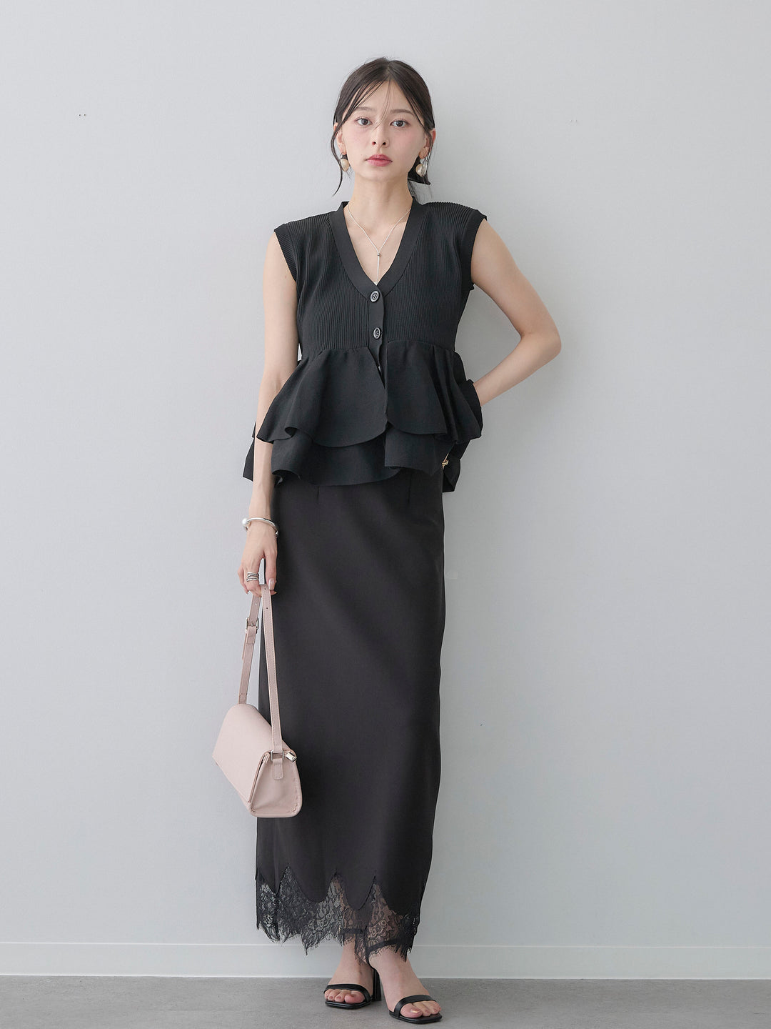 [予約]レースヘムストレッチIラインスカート/black