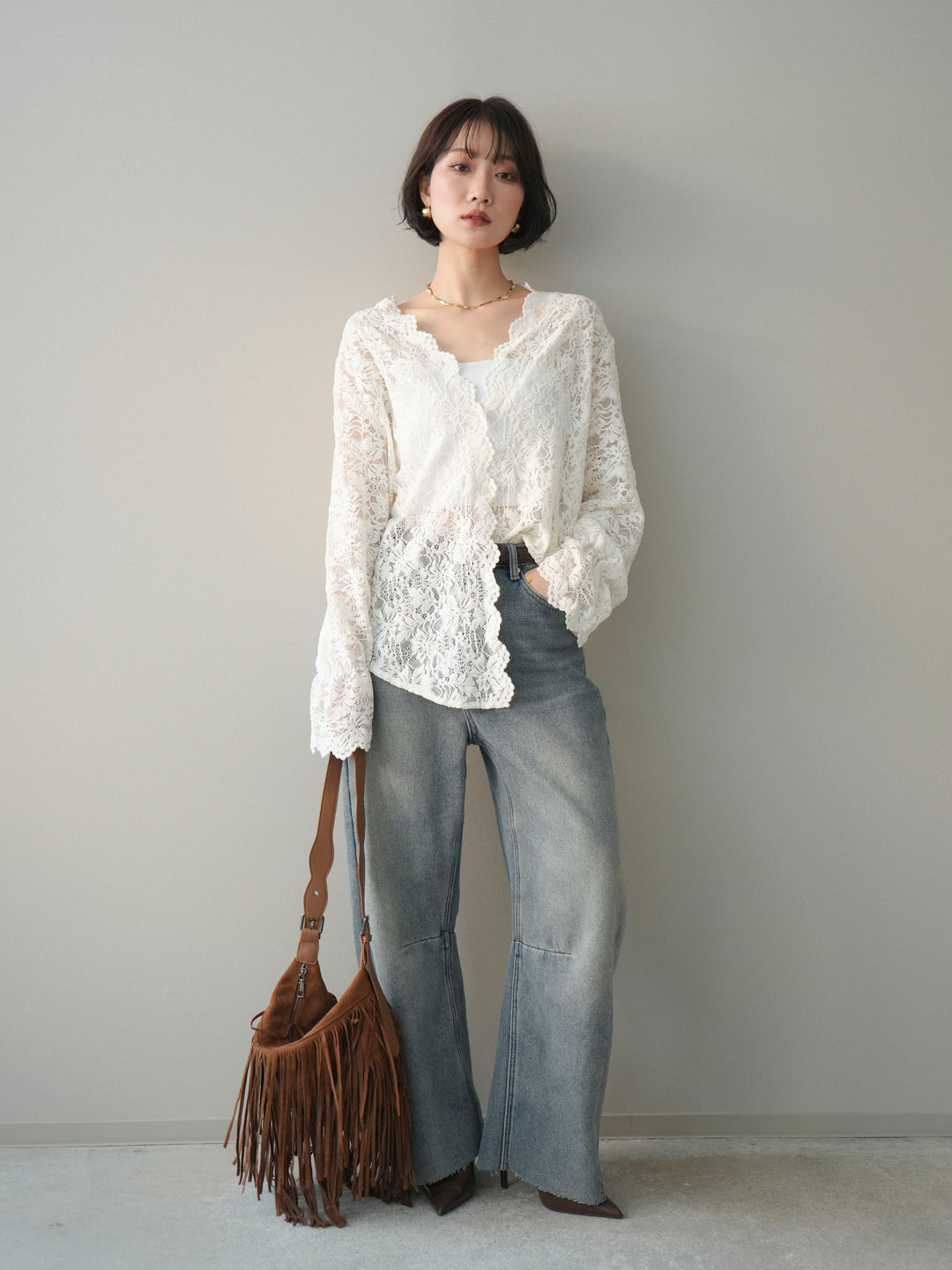 [SET]Vネックレースブラウス+裏起毛カットオフカーブデニムパンツ(2set)