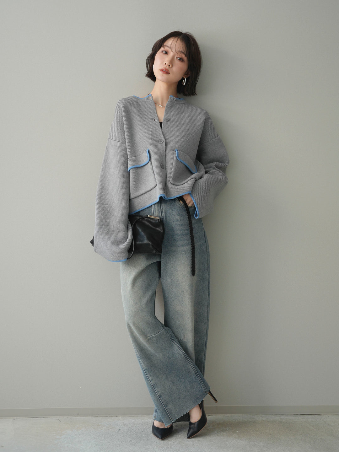 [SET]ポリエステル配色ニットカーディガン+裏起毛カットオフカーブデニムパンツ(2set)