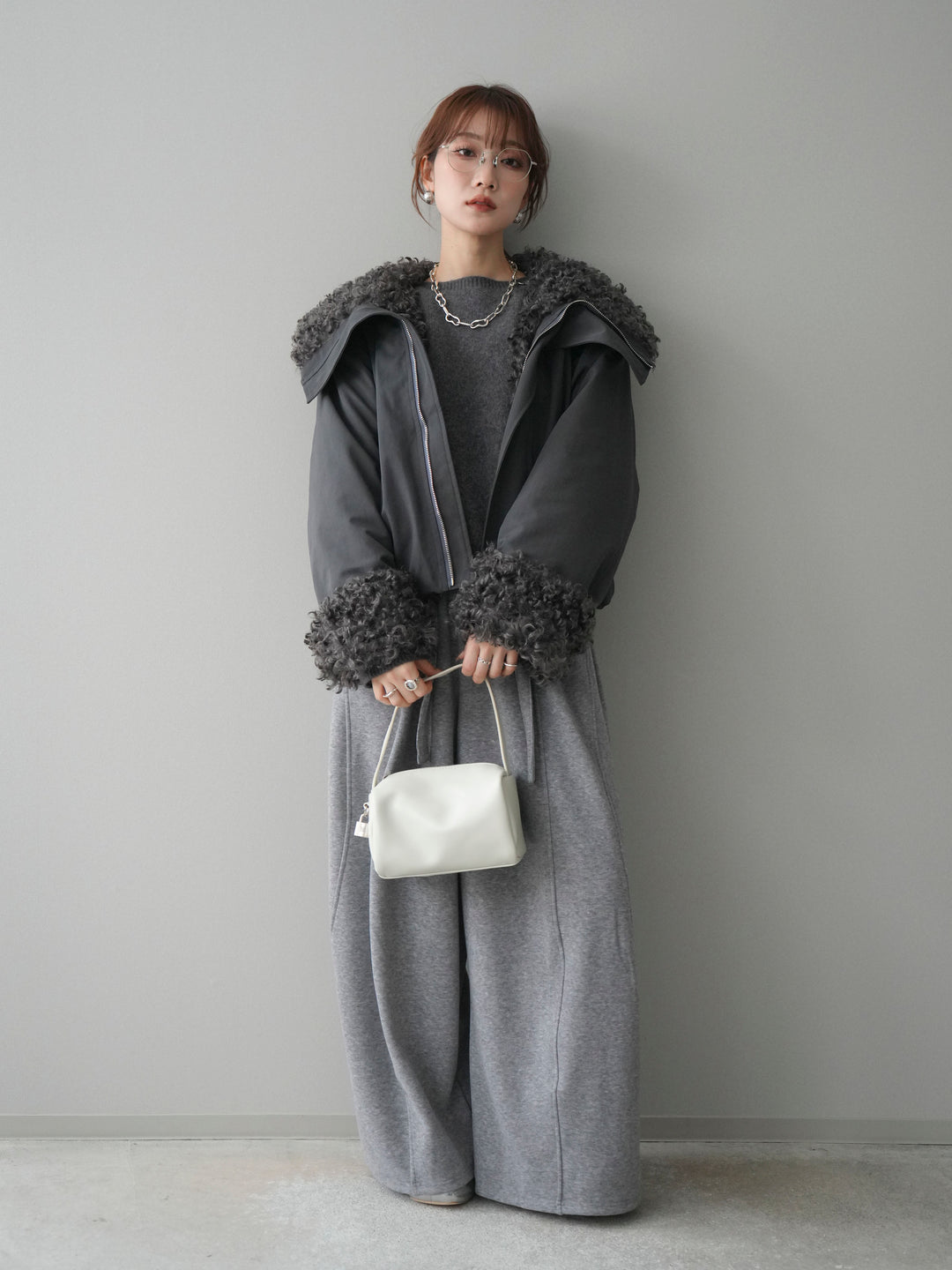 [SET]プードルファーダウンジャケット+アンゴラタッチボートネッククロップドプルオーバー+ウエストベルトカーブラインスエットパンツ(3set)