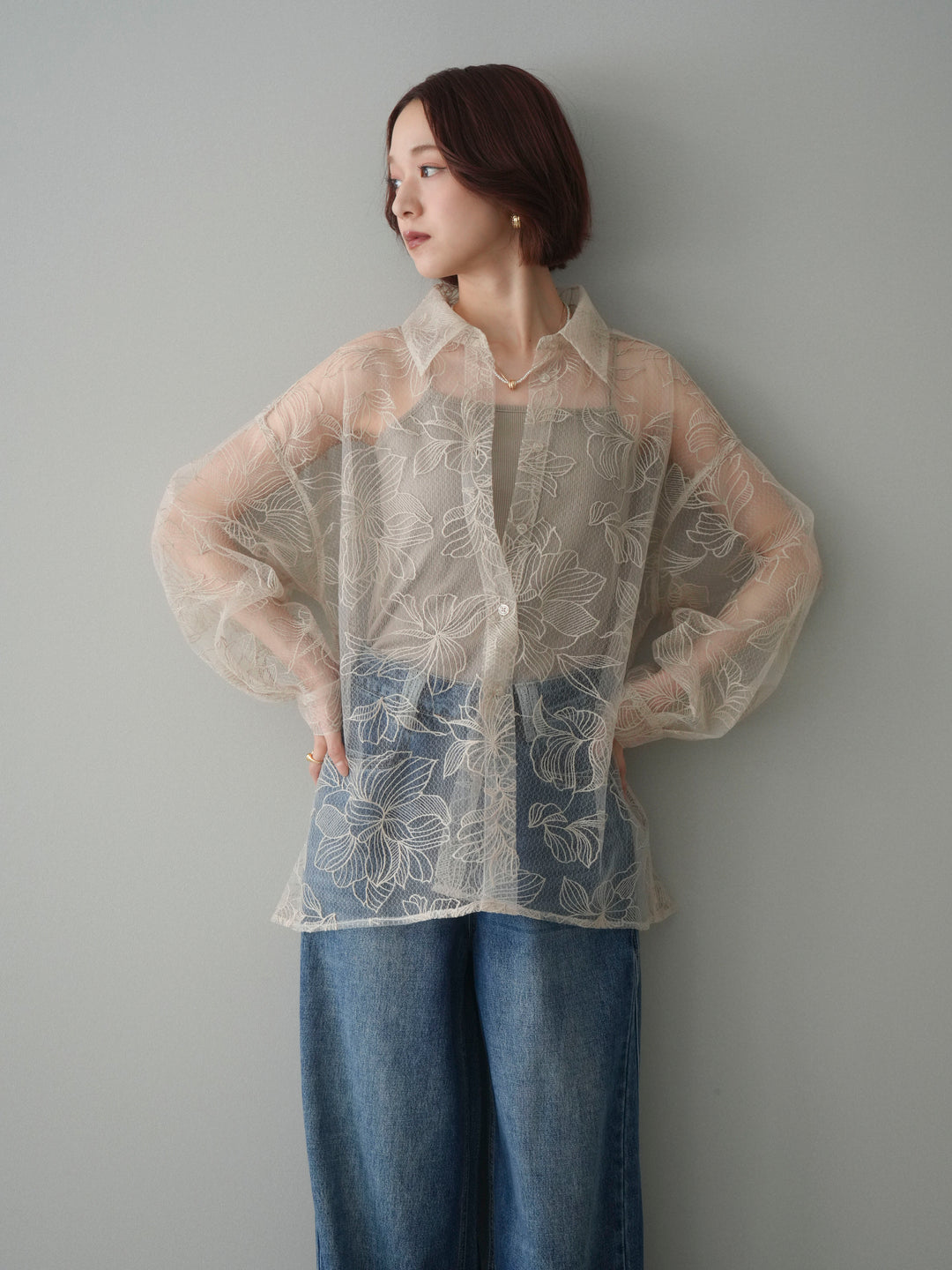 [予約]チュールフラワー刺繍オーバーシャツ/ecru