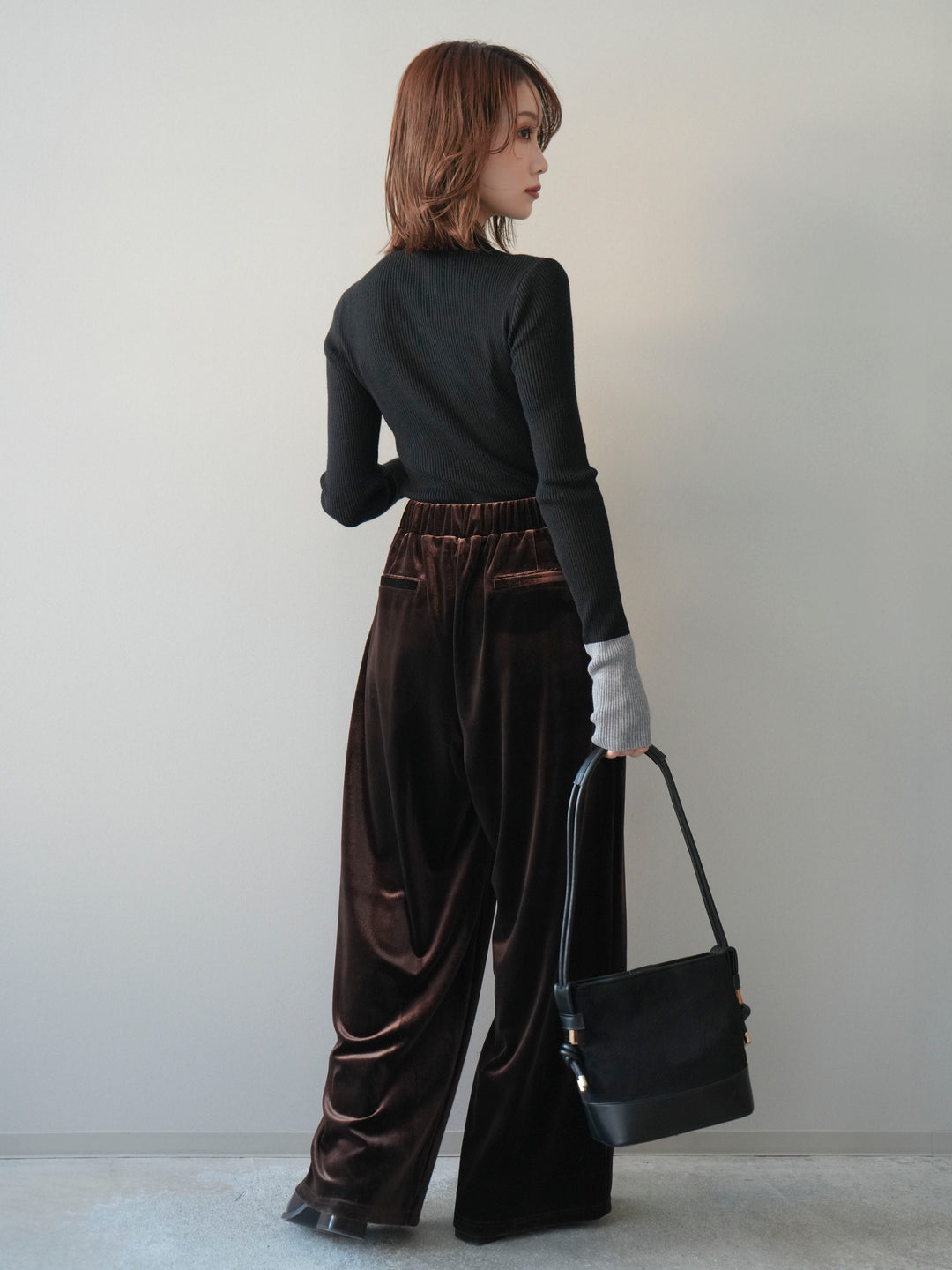[SET]袖ボタンハイネック配色リブニットトップス+ベロアベルトスリムパンツ(2set)