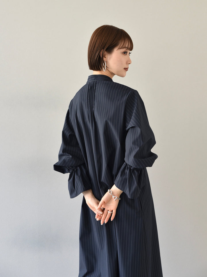 [予約]SUSTAINABLE DESIGN PINTUCK STRIPE SHIRT ONE-PIECE/NAVY