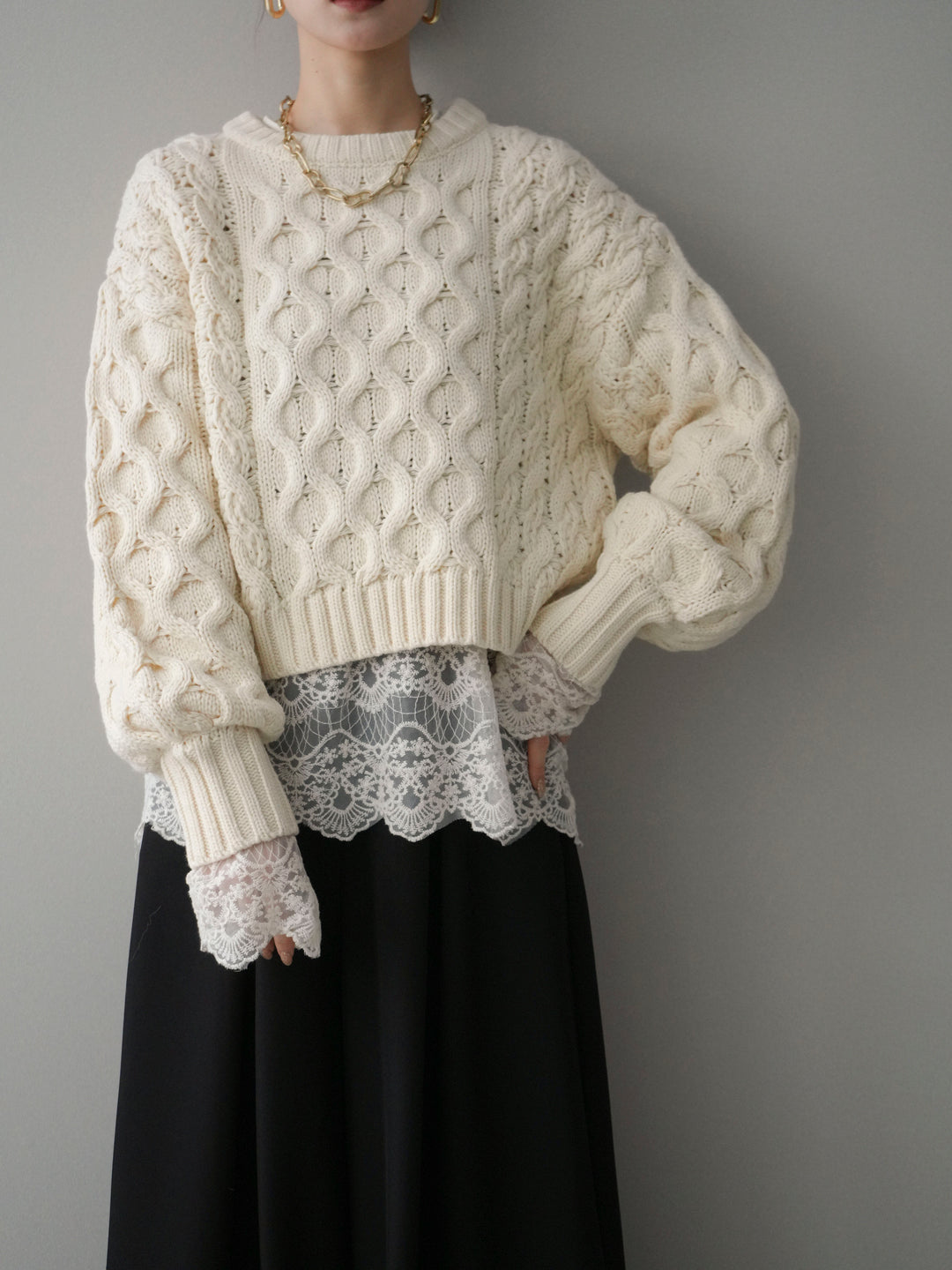 [SET]バルキーケーブルクロップドニットプルオーバー+テープベルトタックバギーパンツ(2set)