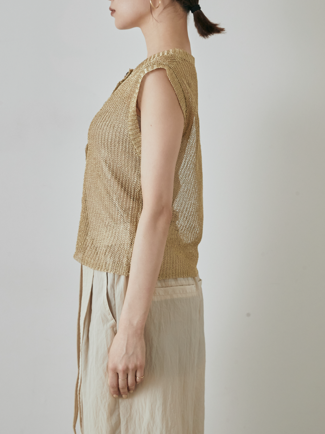 [預購] 細繩針織背心/金色