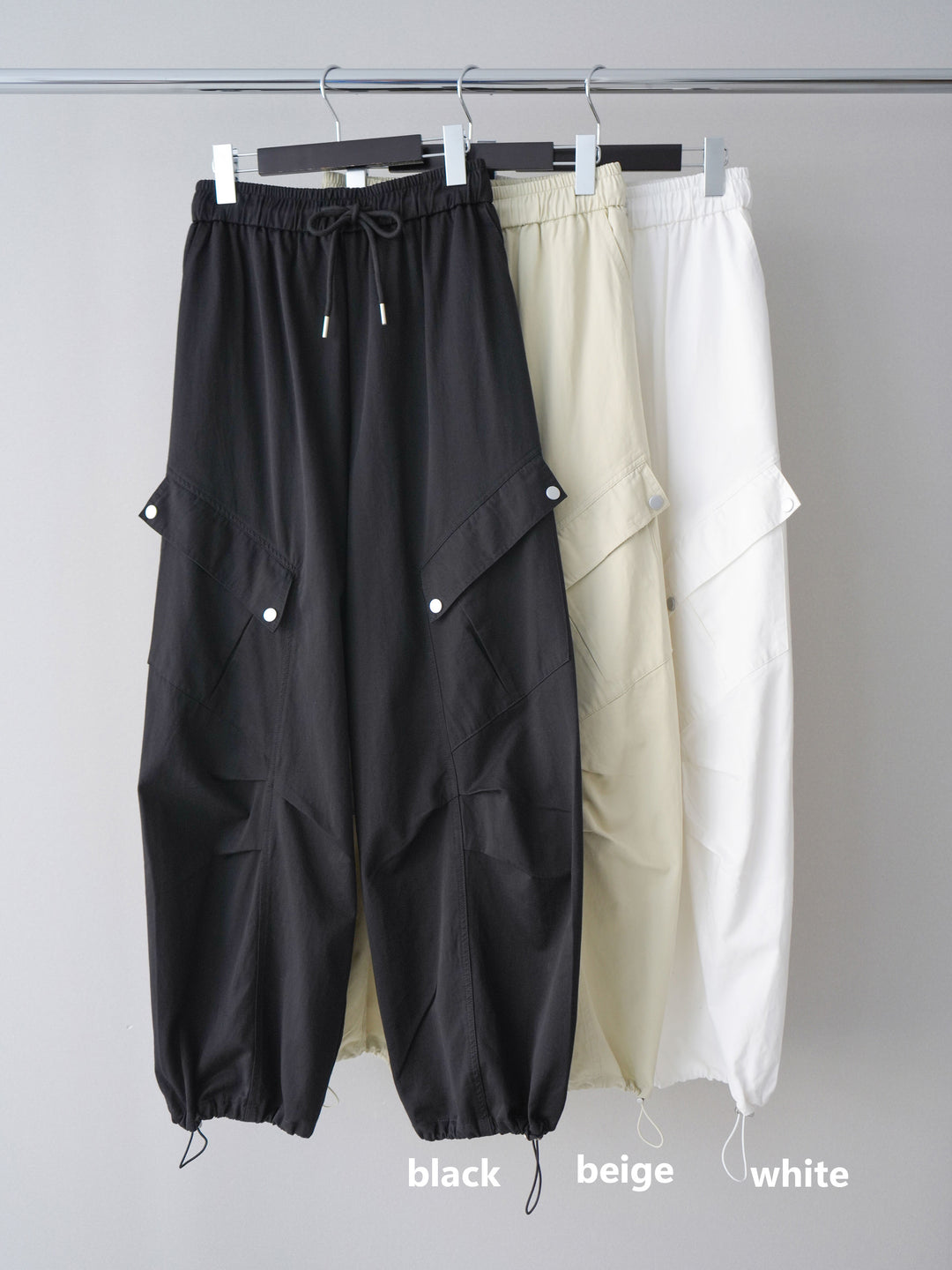 [SET]レースドッキングブルゾン+タックデザイン裾ドロストカーゴパンツ+カップ付テレコリブベアキャミソール(3set)