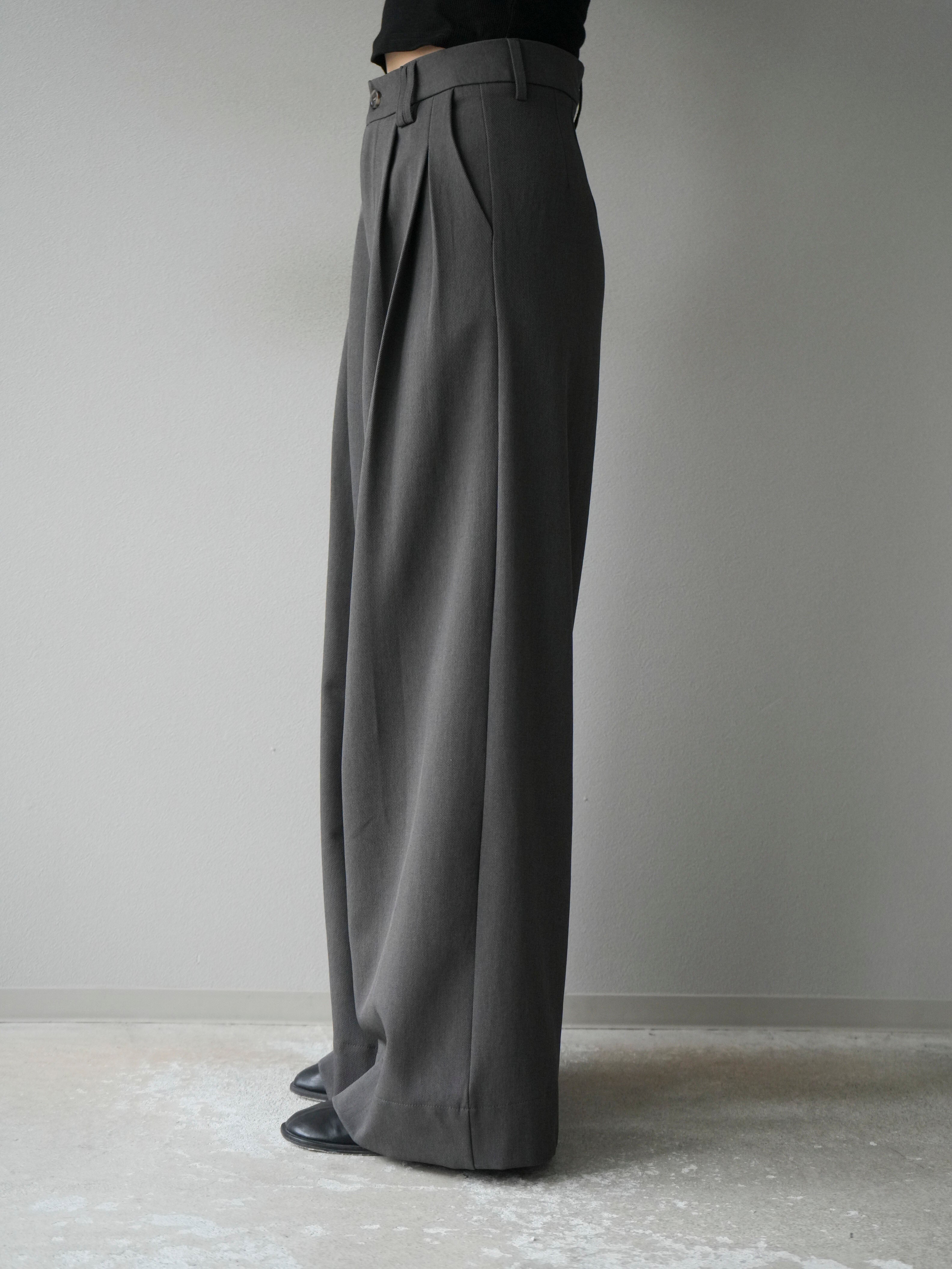 予約]ダブルタックワイドパンツ/グレー – Lumier