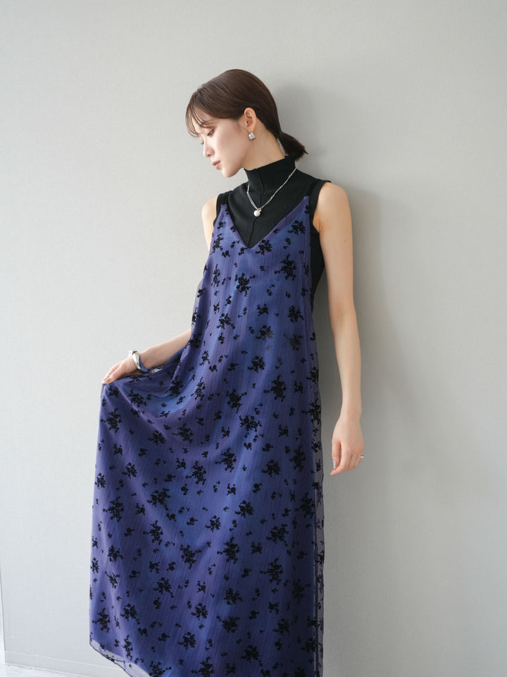 [SET]フロッキーチュールレイヤードベロアキャミワンピース+プチネックセンターシームノースリーニットトップス(2set)