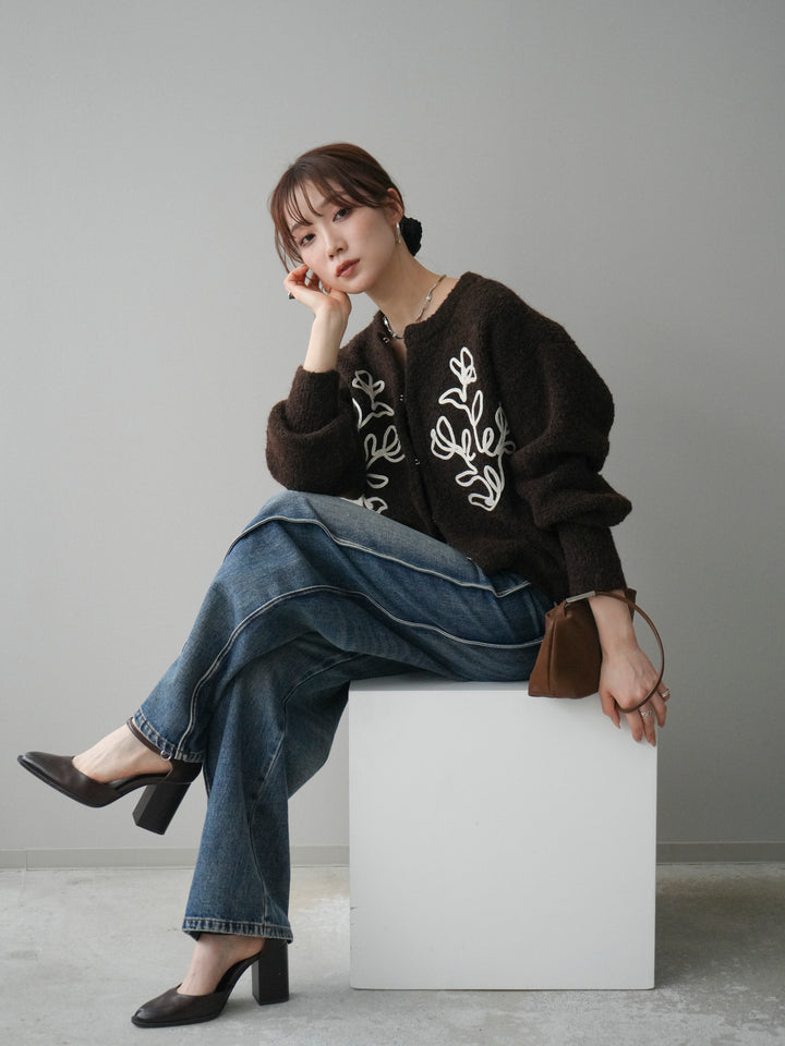 [予約]テープ刺繍ホック開きブークレニットカーディガン/darkbrown
