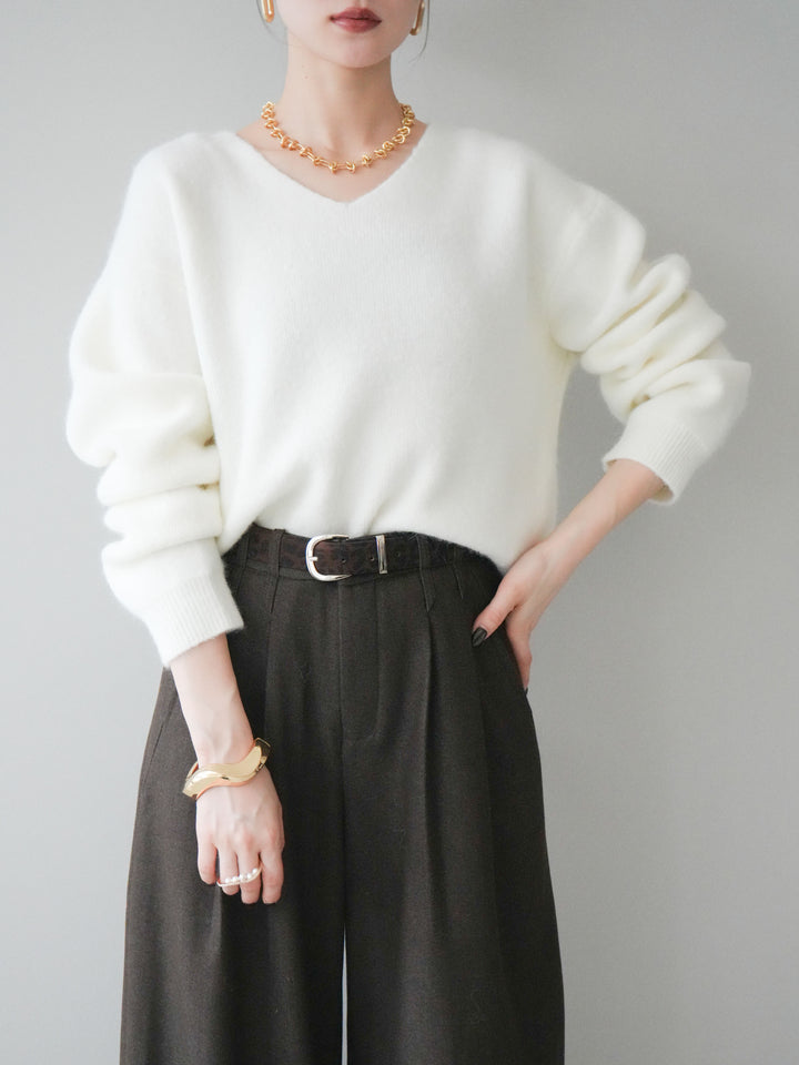 [予約]シュシュ付きアンゴラタッチVネックニットプルオーバー/white