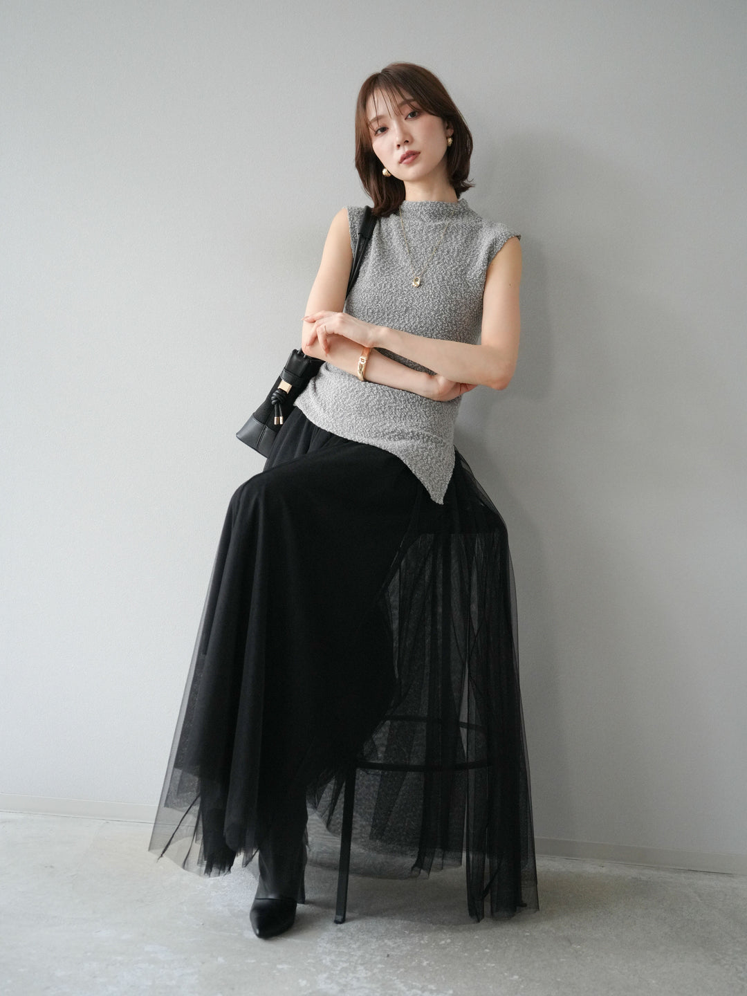 [SET]ブークレアシメニットノースリーブトップス+チュールボリュームスカート(2set)