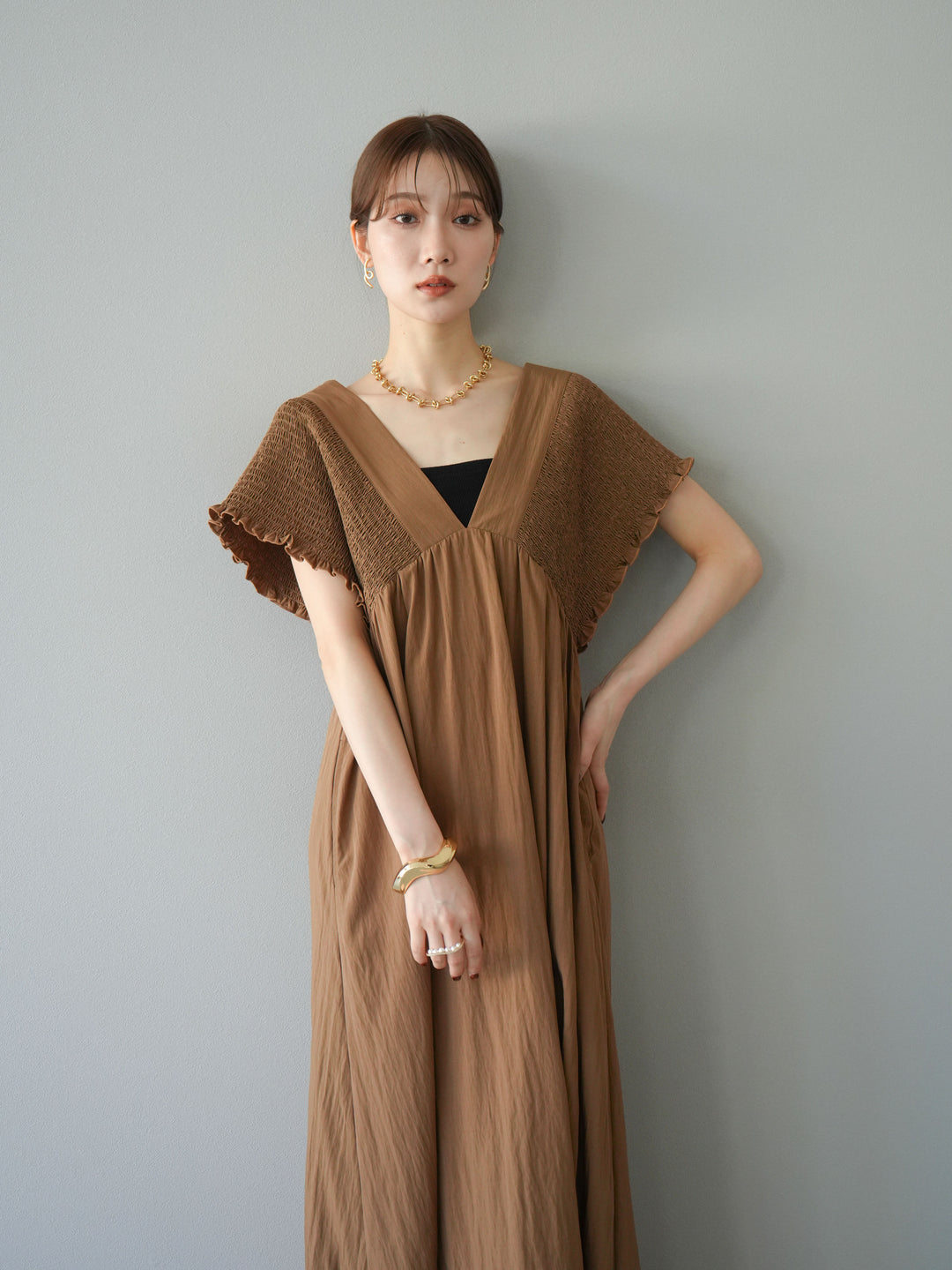 [SET] 褶皺V領連身裙 + 褶皺V領連身裙 (2件套)