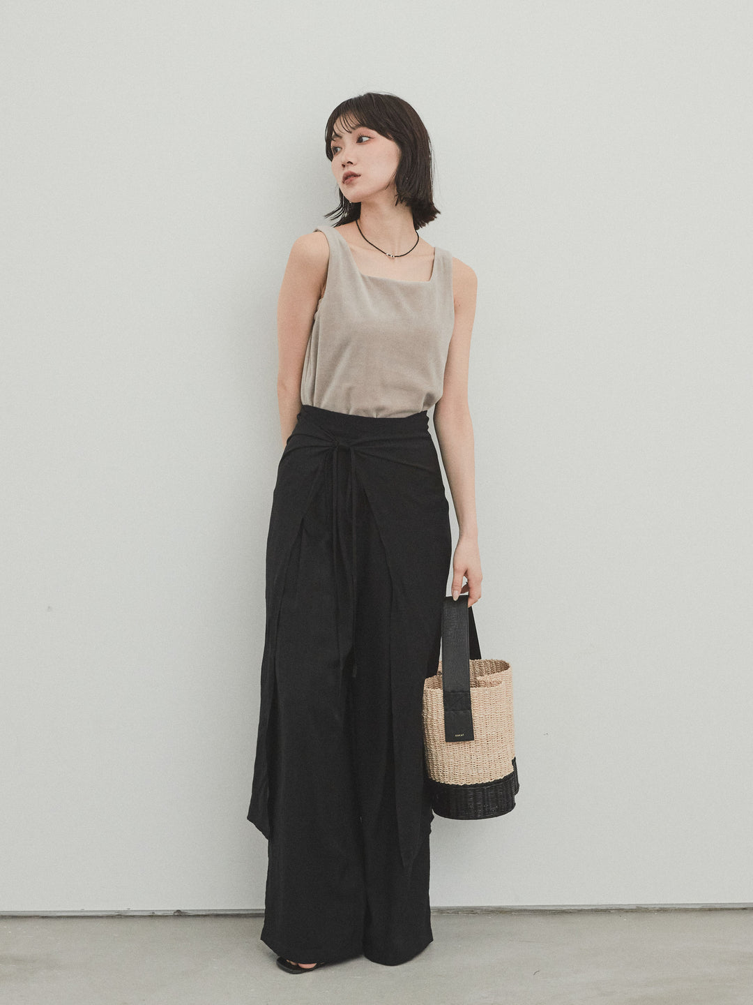 [SET]スクエアベロアタンクトップ+ワッシャーサテンレイヤードスカートパンツ(2set)