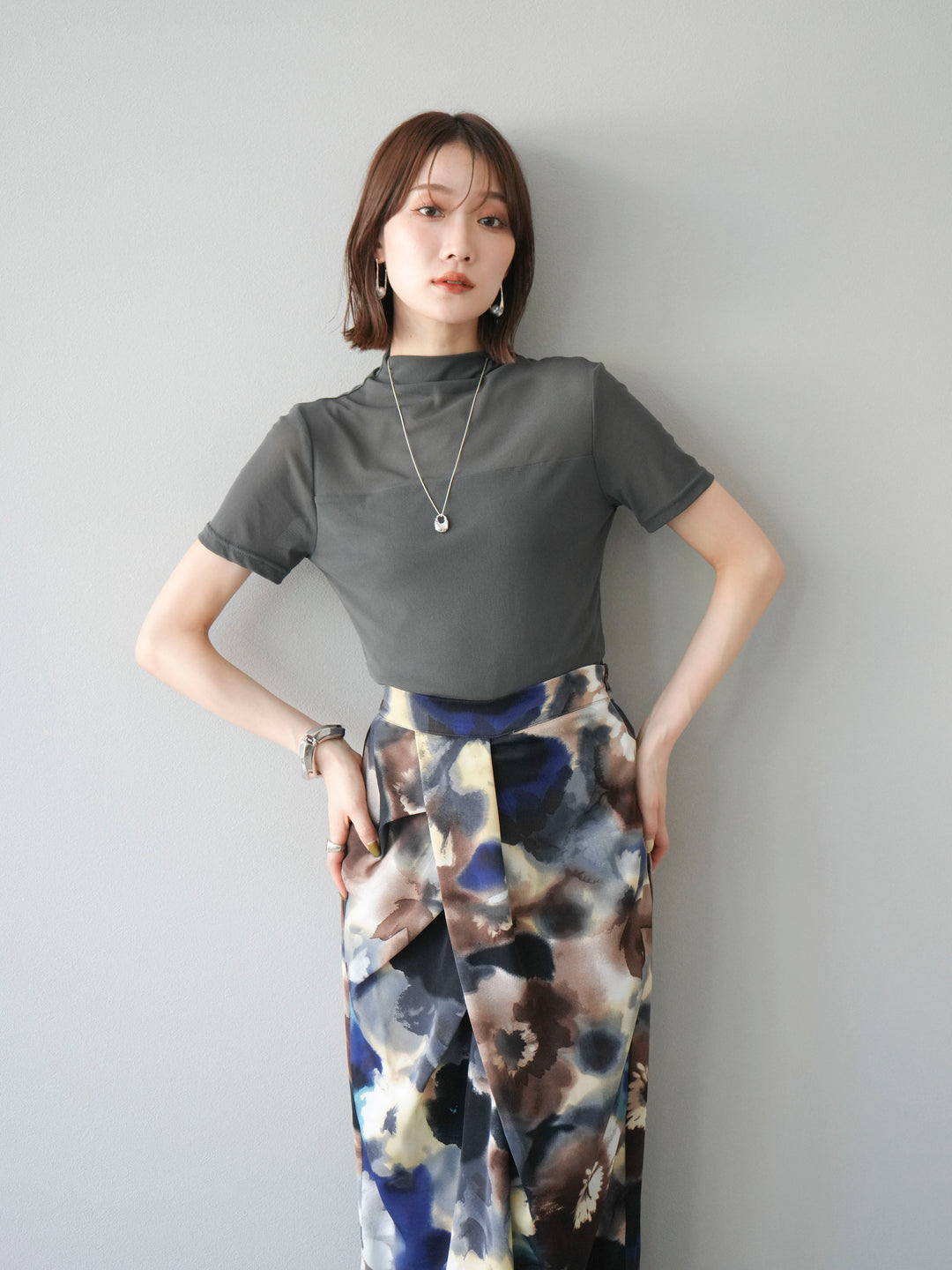 [SET] 透視半袖上衣 + 水彩印花褶襉I字裙 (2set)