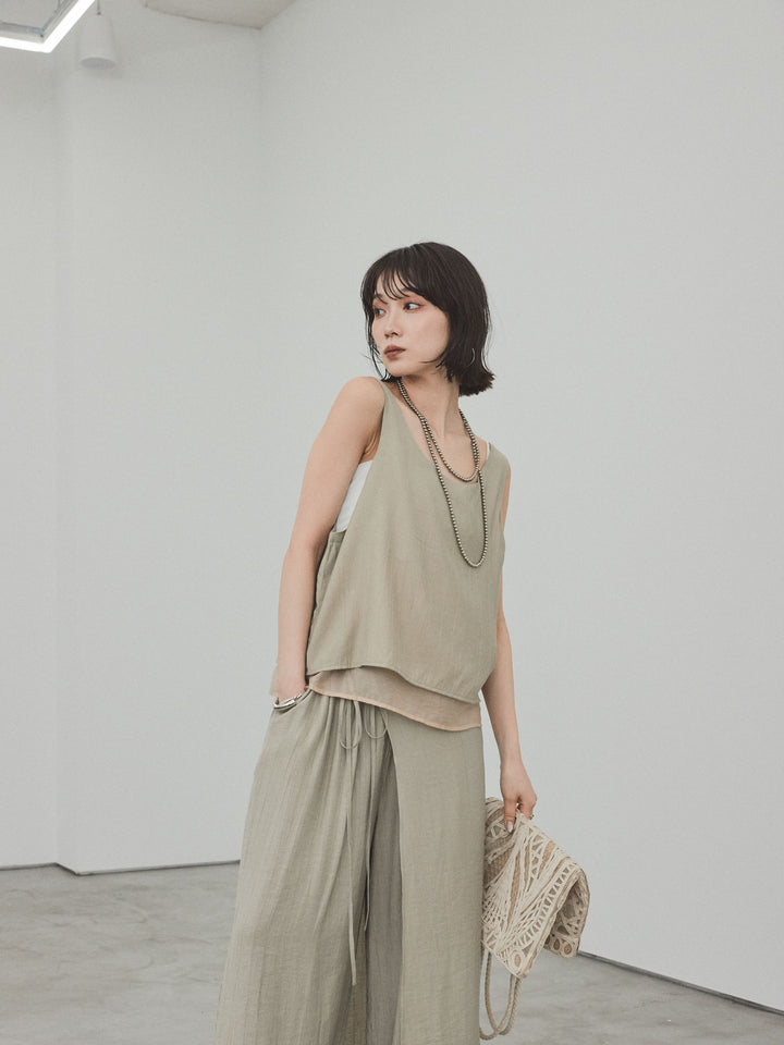 [預購] Washer Satin 薄紗多層背心/卡其米色