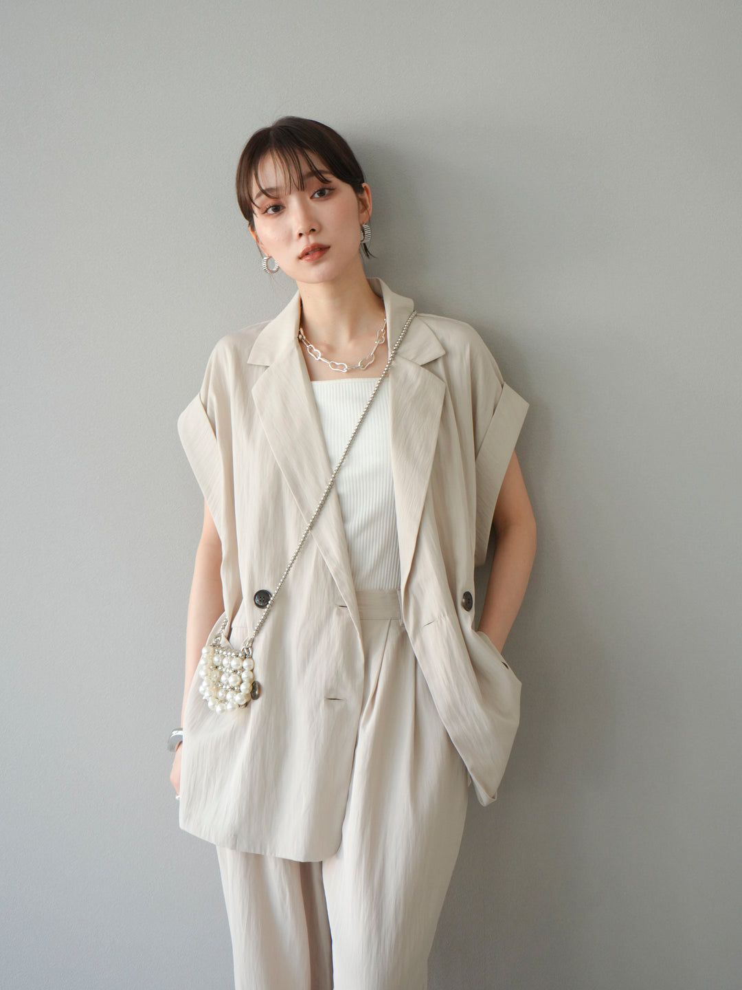 [套裝] 亞麻風格無袖雙背心 + 雙肩帶剪裁羅紋胸罩吊帶背心（2 件套）