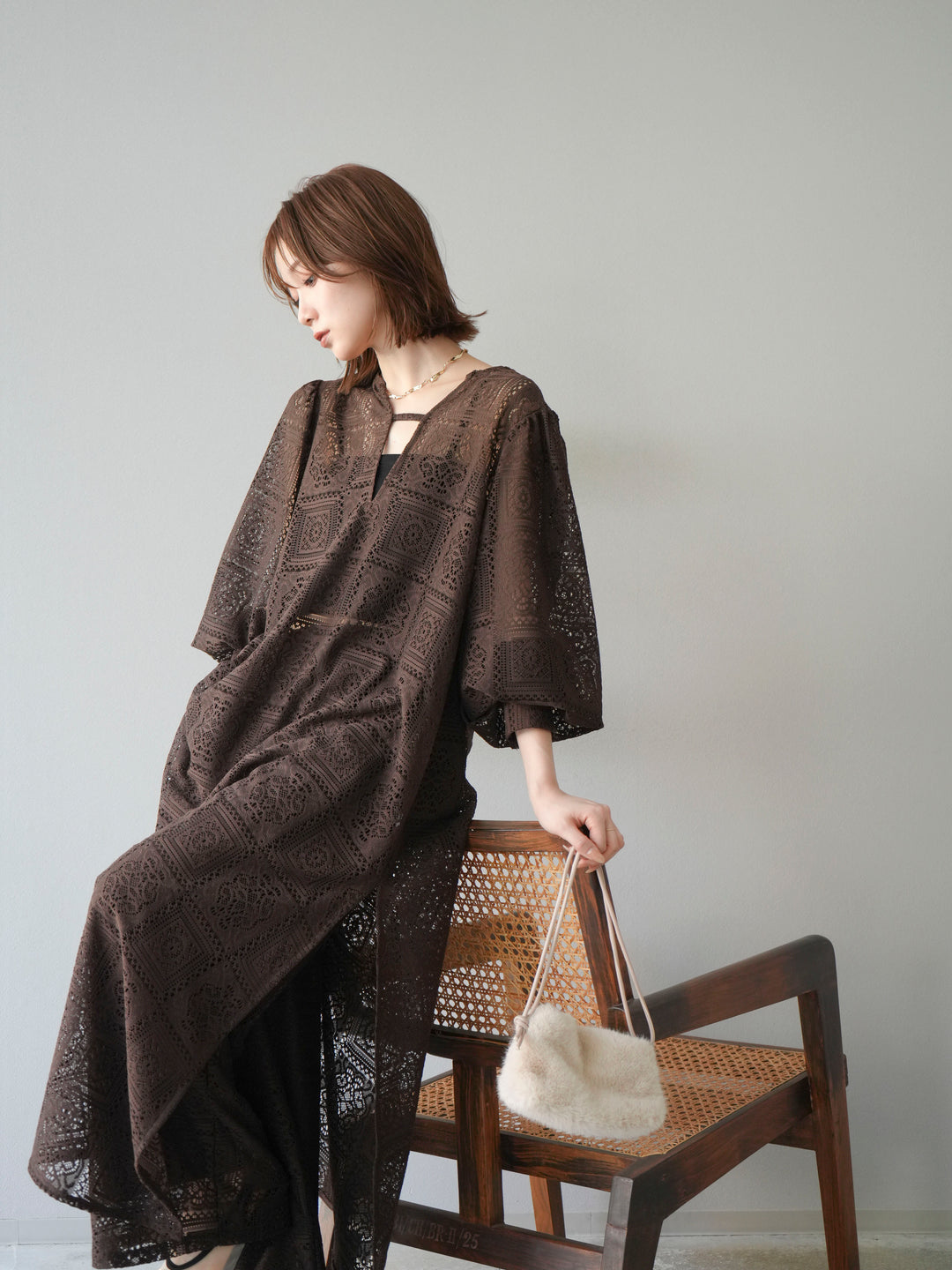 【套裝】塊蕾絲捲袖洋裝+塊蕾絲寬褲（2套）