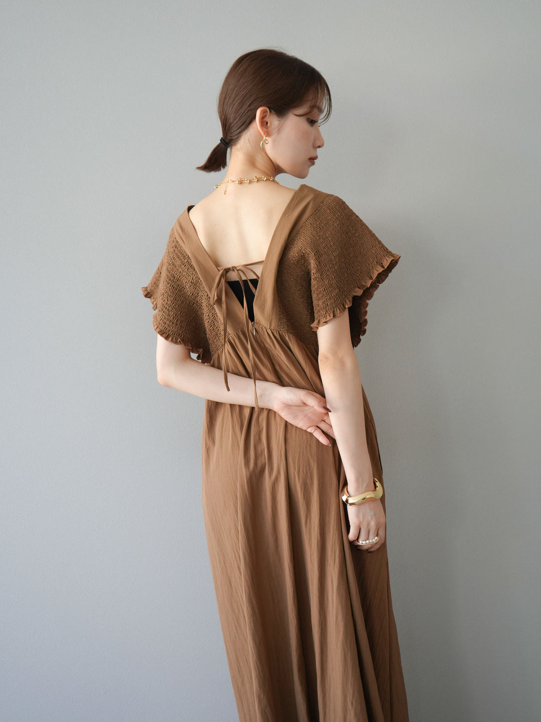 [SET] 褶皺V領連身裙 + 褶皺V領連身裙 (2件套)