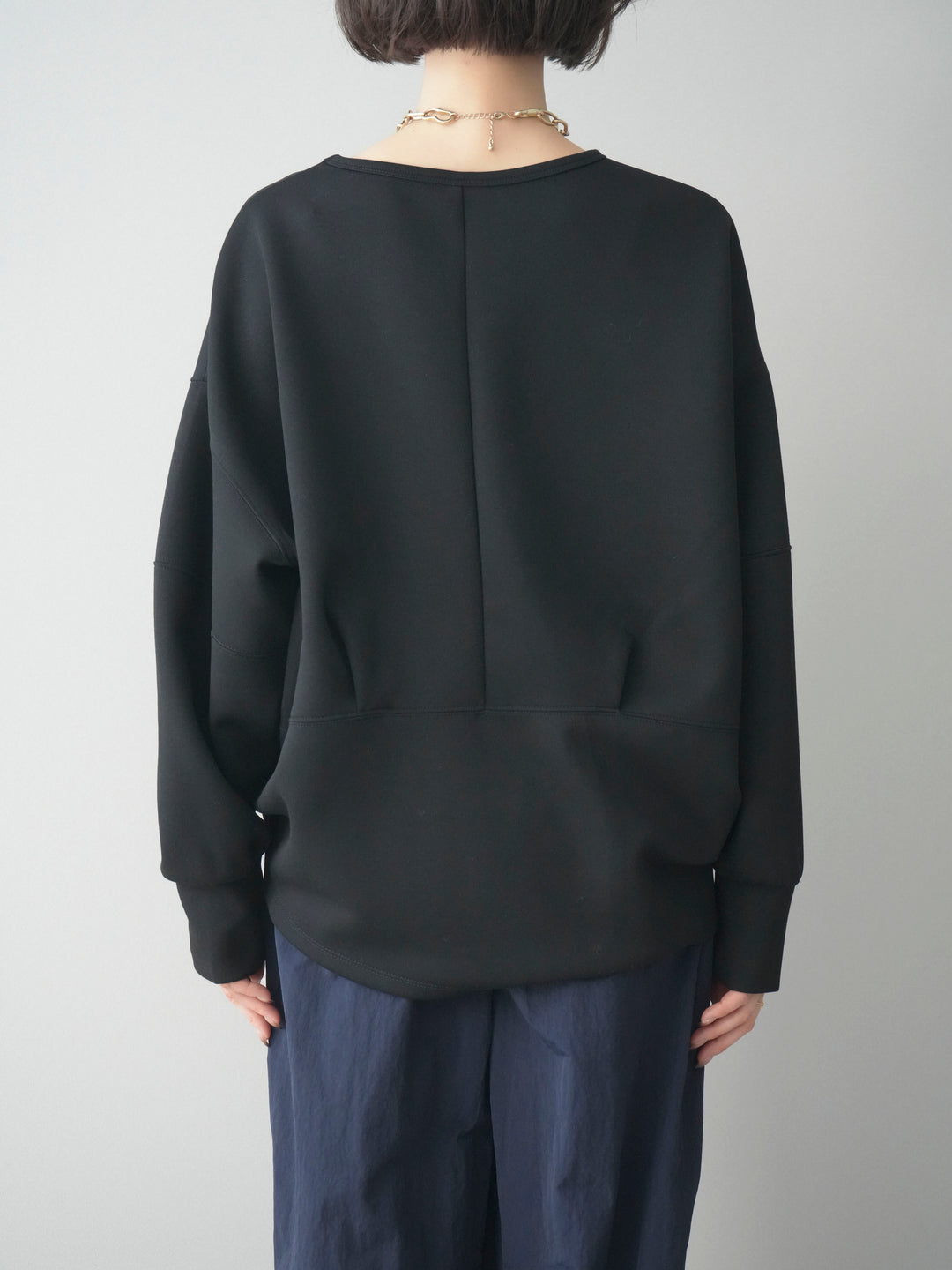 [予約]ライトポンチコクーンプルオーバー/black