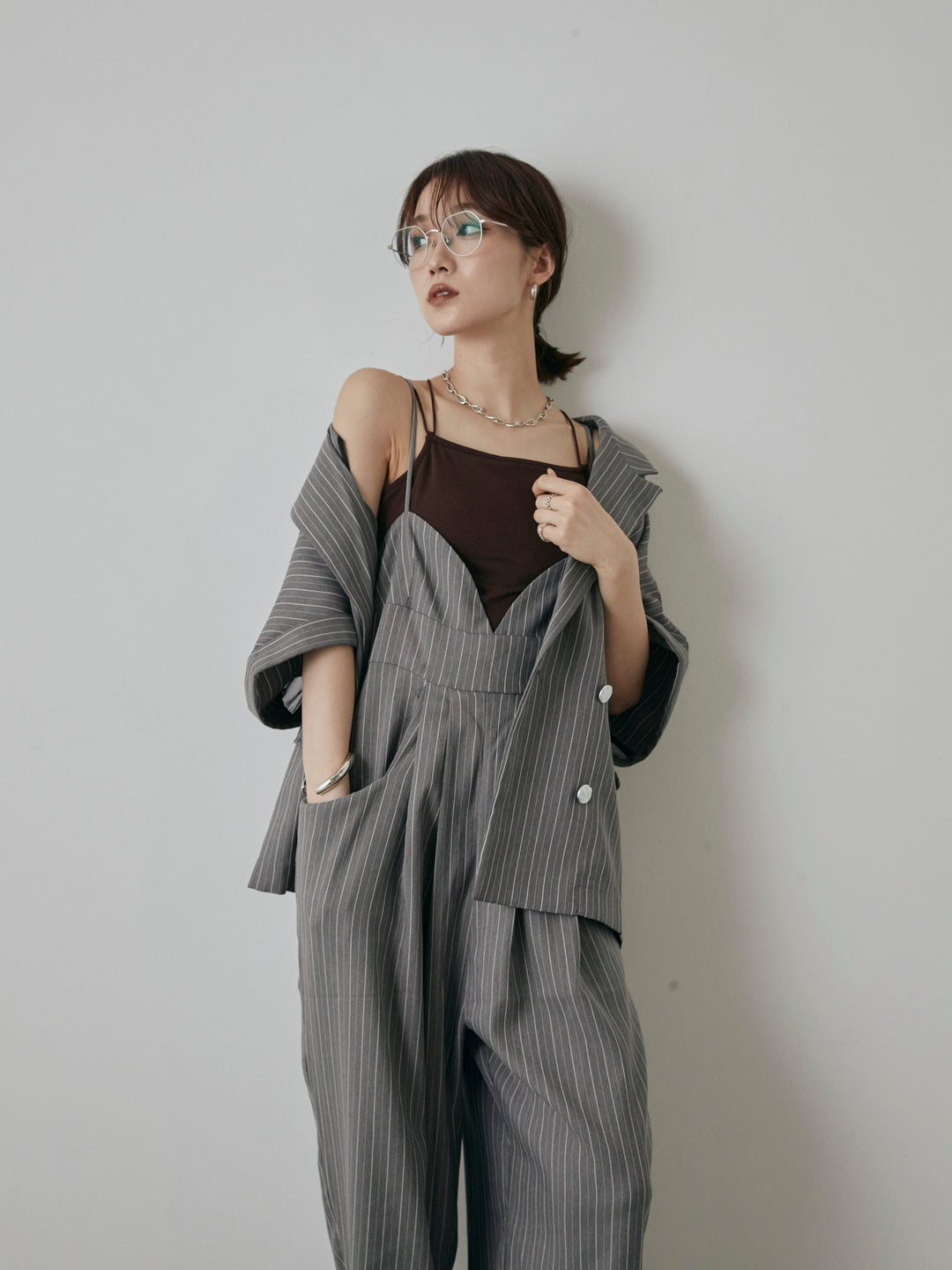 [予約]バックオーガンジーヘリンボーンストライプハーフジャケット/チャコール