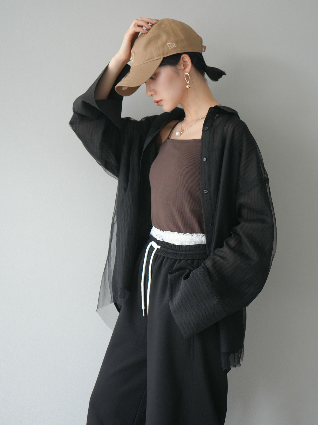 【預購】薄紗對接透視條紋大袖口oversized襯衫/黑色