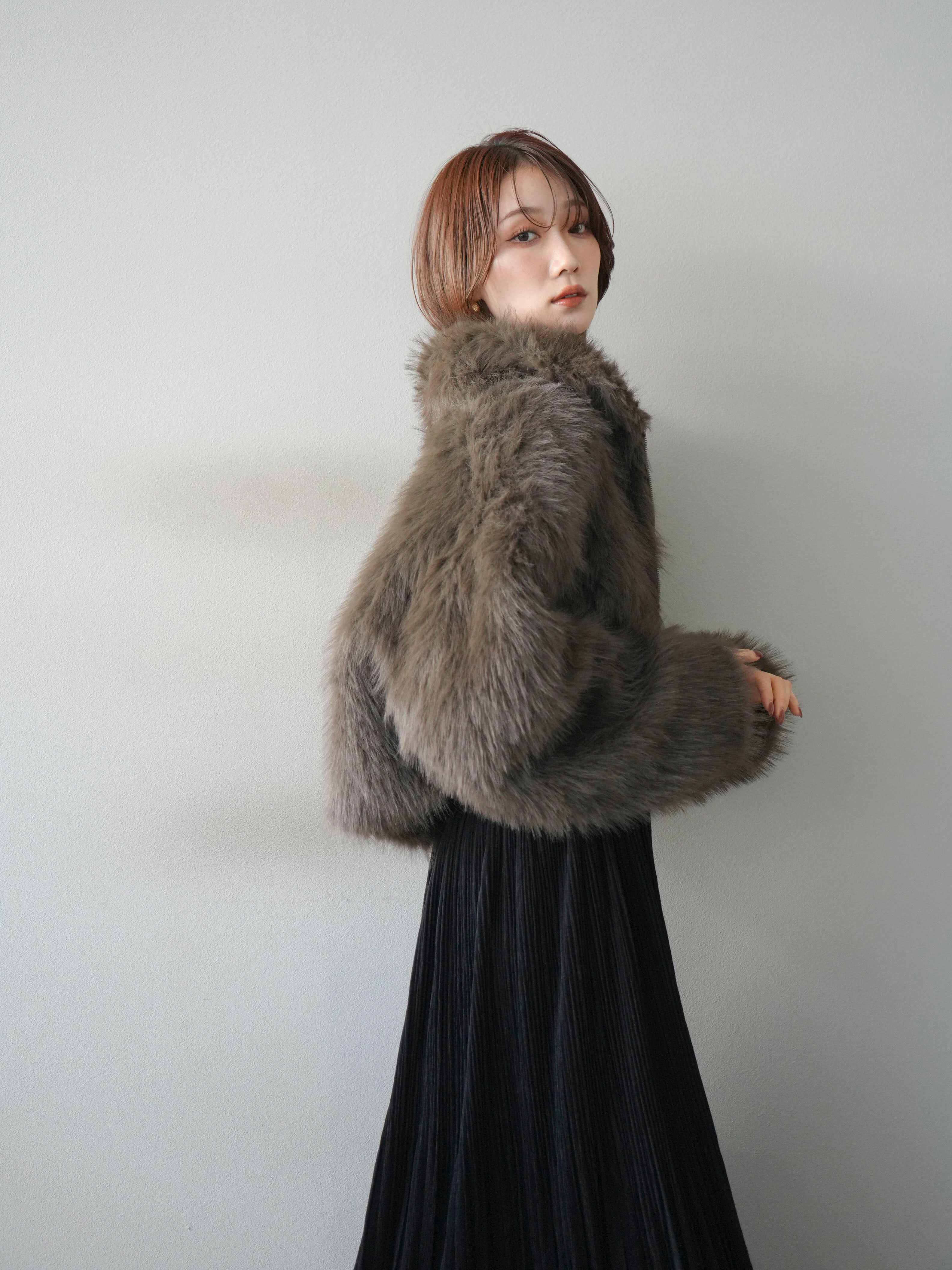 予約]フェイクファーショートZIPジャケット/brown – Lumier