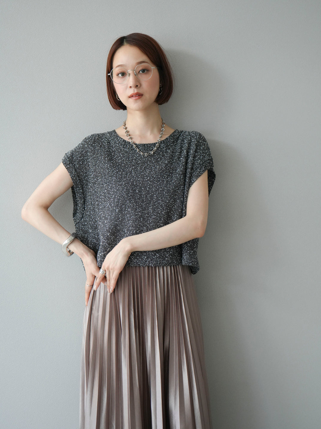 [SET]ネップヤーンクロップドニットベスト+サテンプリーツマキシスカート(2set)