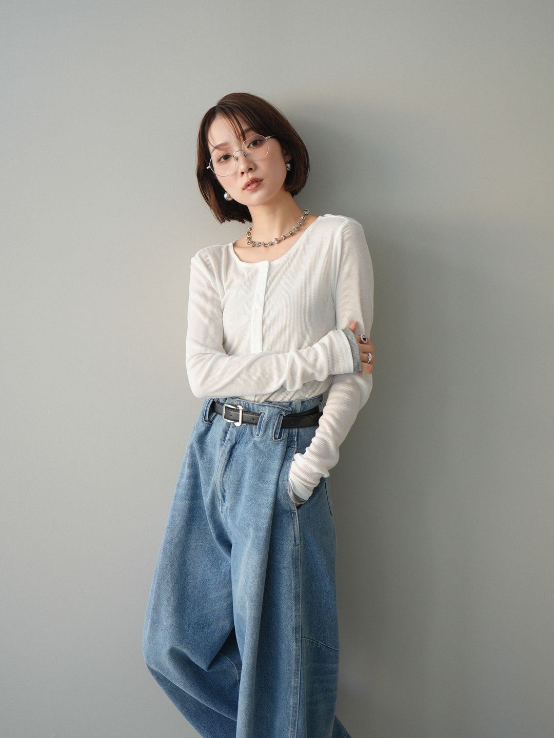 [予約]シアーリブバイカラーカーディガン/white