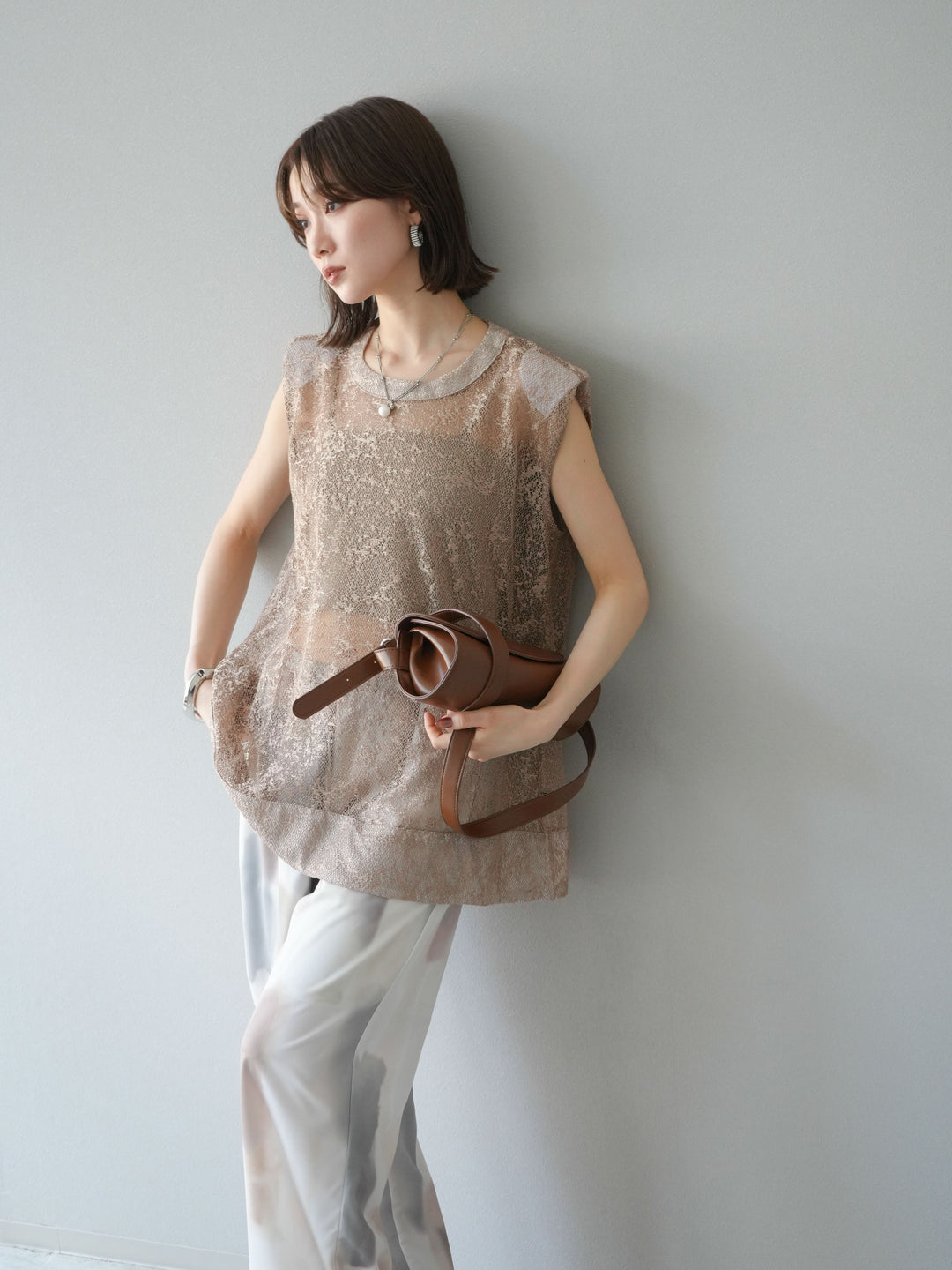 [予約]シャイニーレースプルオーバー/ブラウン