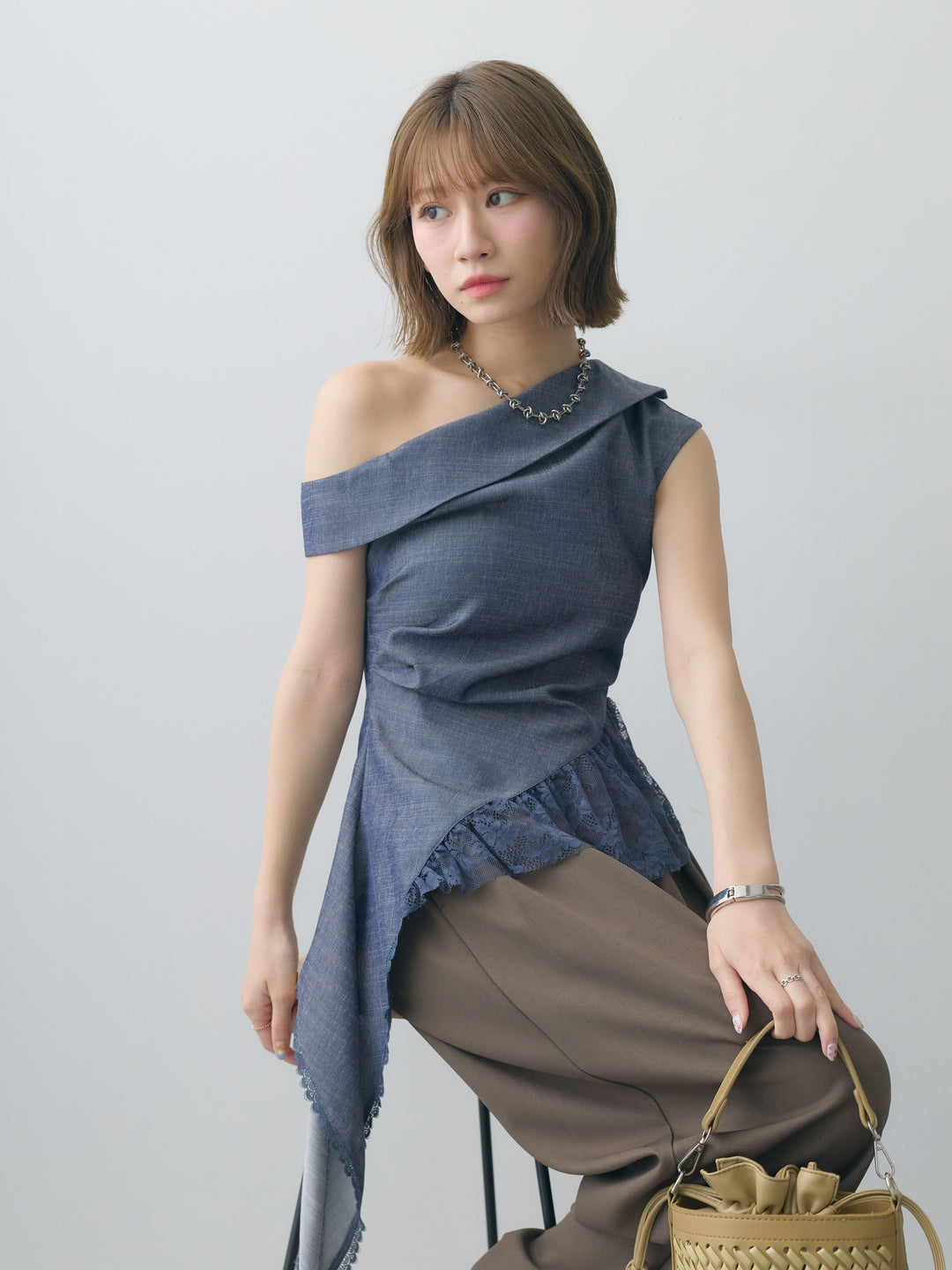 [SET]アシンメトリーラッフルレースヘムトップス+クレープデシンタックワイドパンツ(2set)