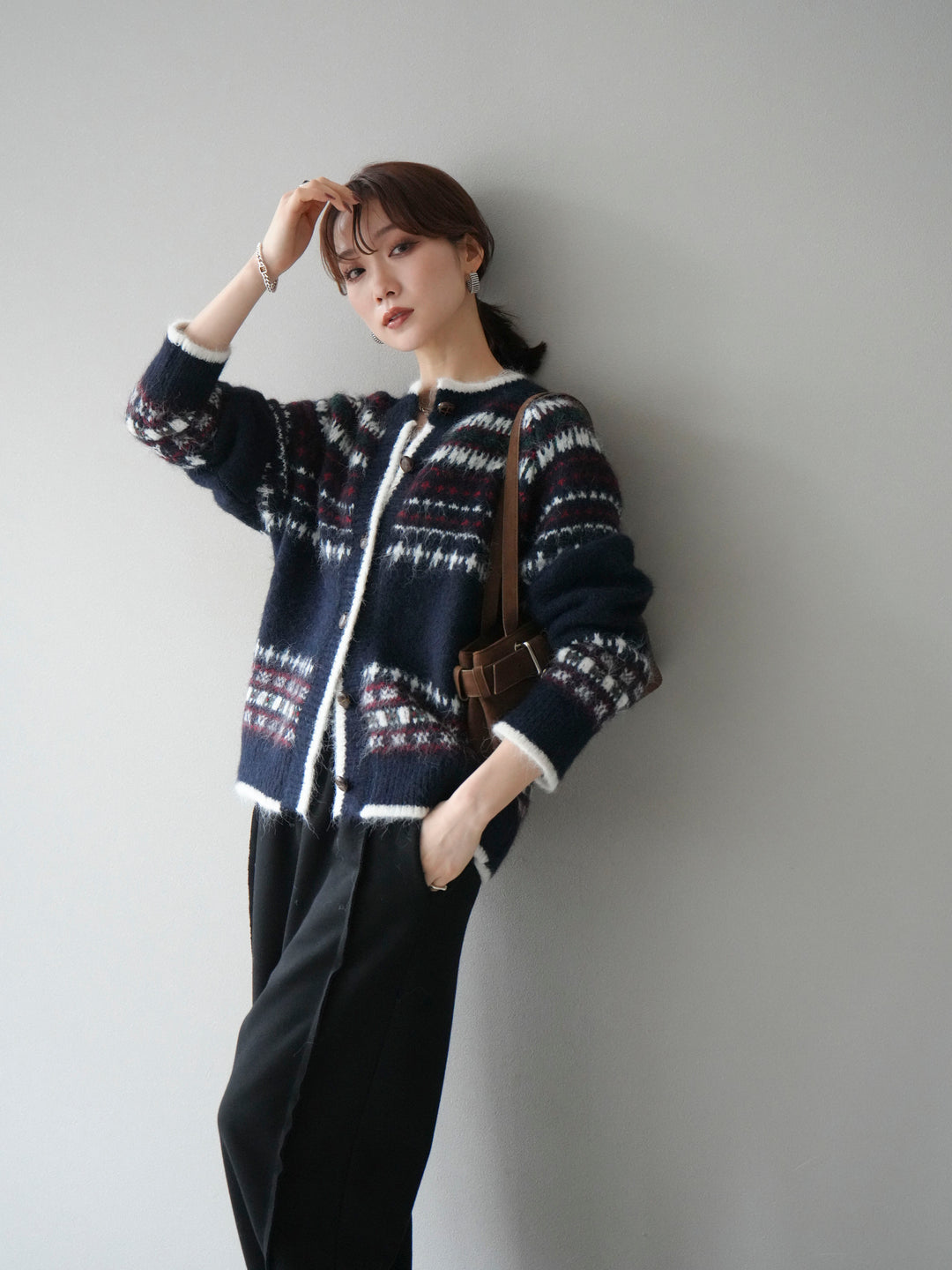 [SET]求心柄ウッドボタンニットカーディガン+求心柄ウッドボタンニットカーディガン(2set)