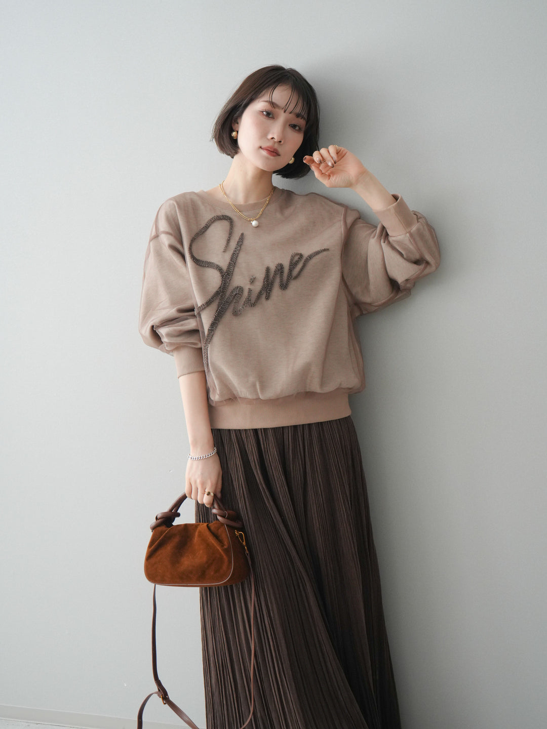 [SET]チュールレイヤードロゴスエットプルオーバー+選べるアクセセット(2set)