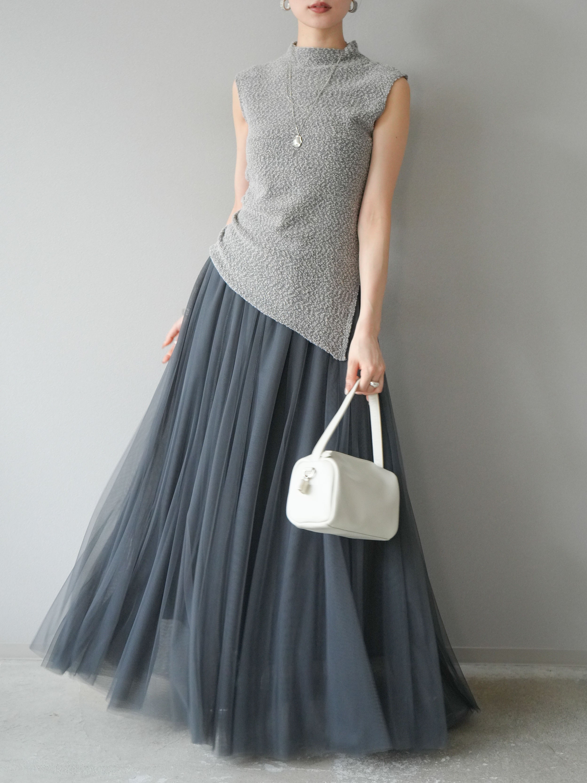 予約]チュールボリュームスカート/グレー – Lumier
