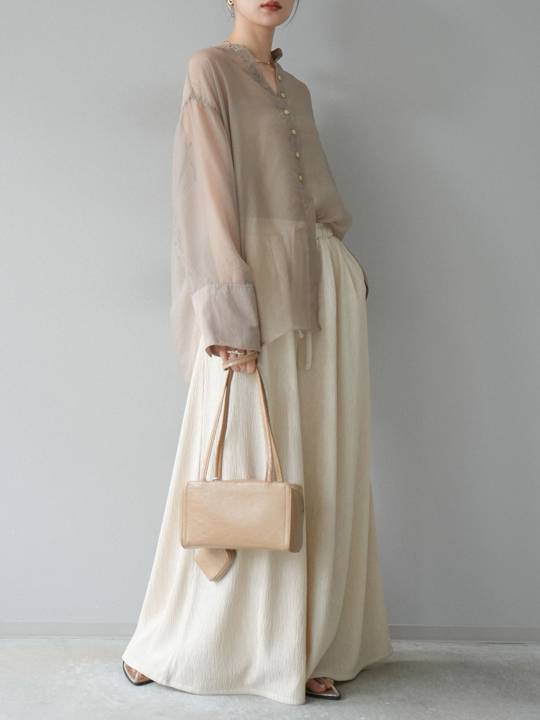 [SET] 亮面透視立領襯衫 + 柳葉寬褲 (2set)